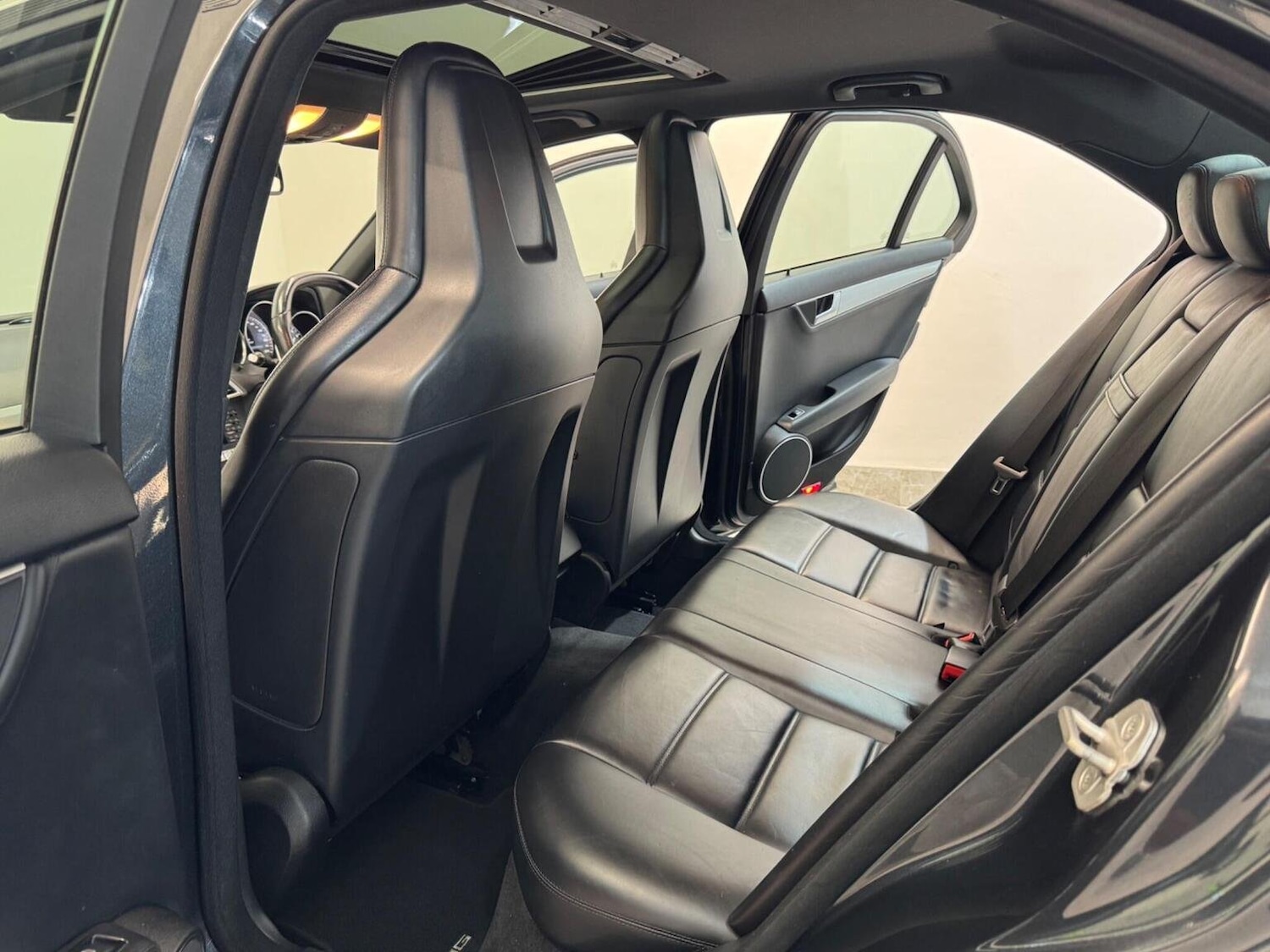 Used Mercedes-Benz C Class 2013 for sale - 77063503: Photo 54