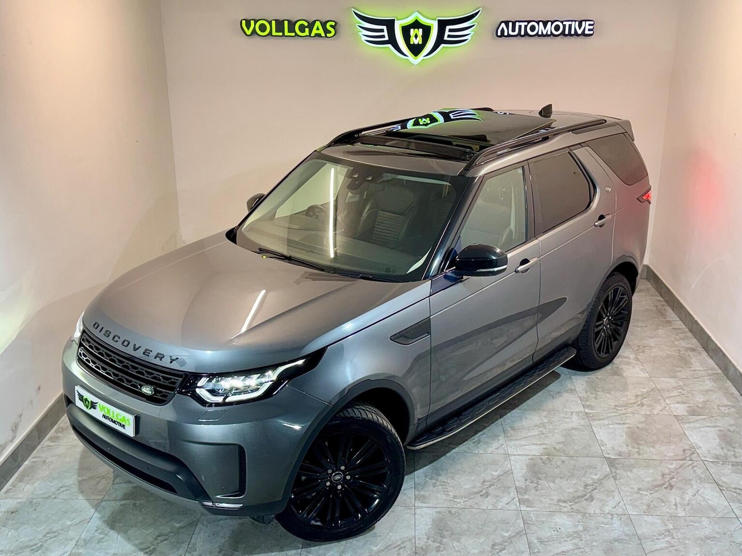 Used Land Rover Discovery 2017 for sale - 77915705: Photo 3