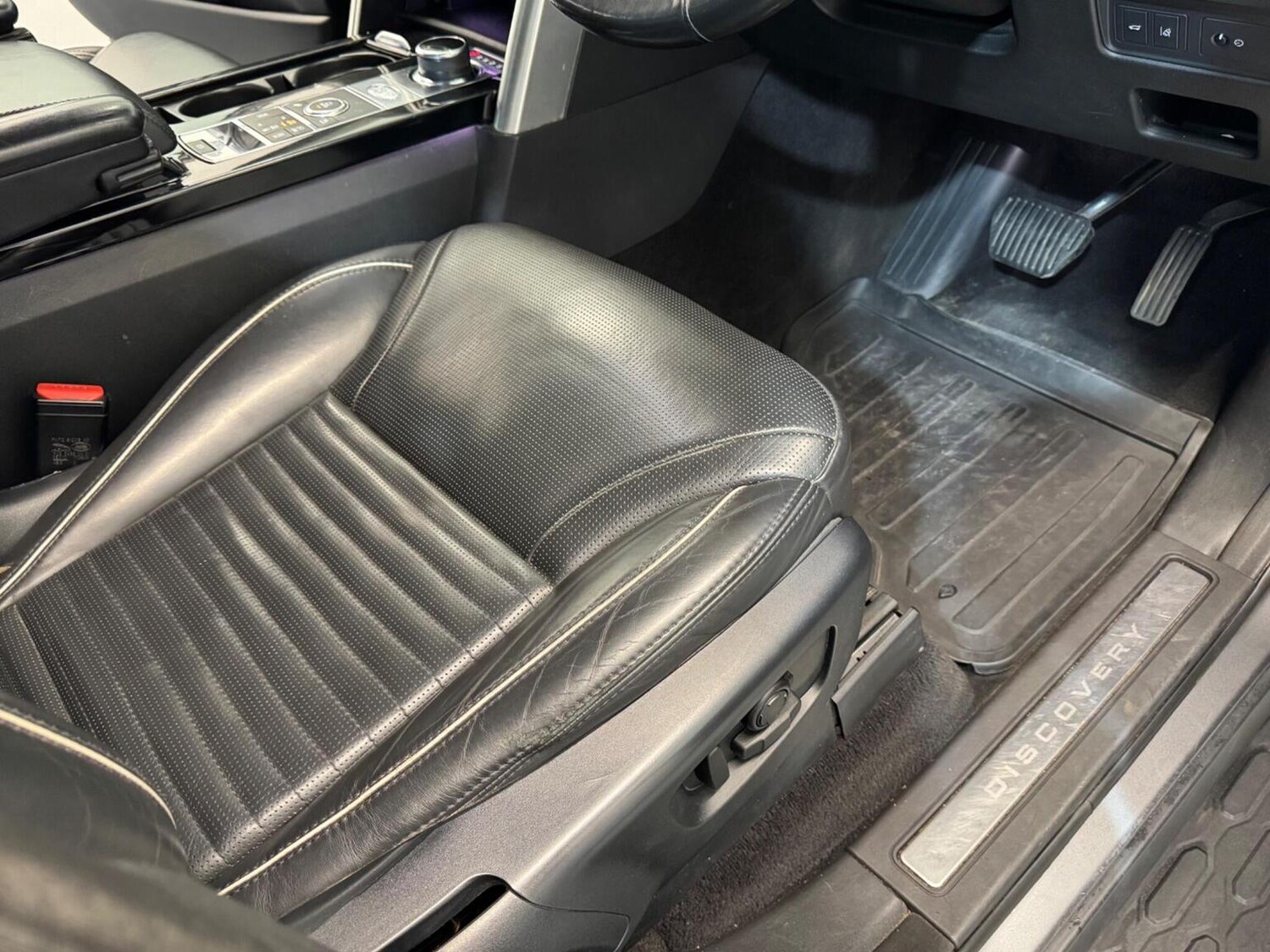 Used Land Rover Discovery 2017 for sale - 77915705: Photo 32