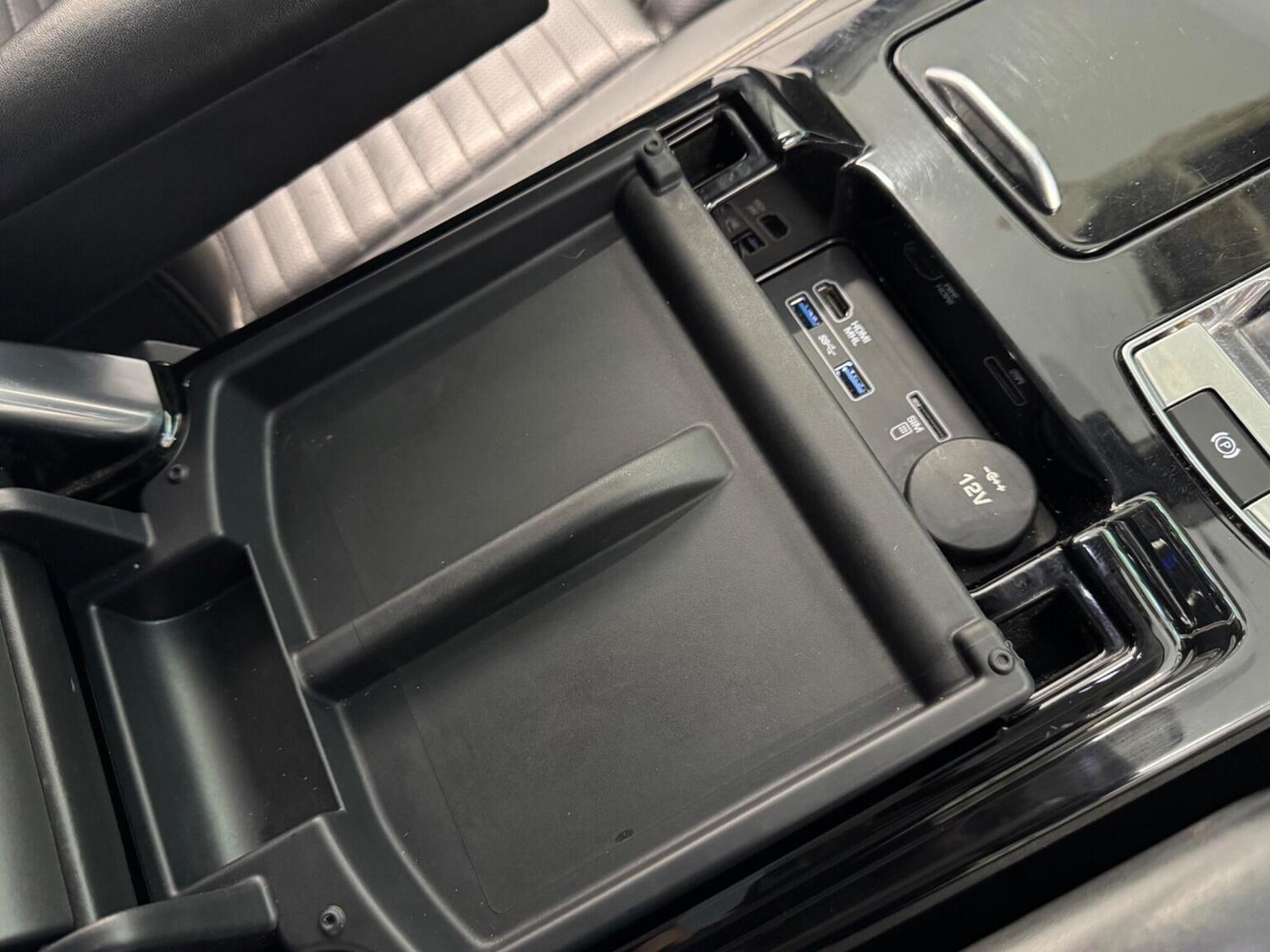 Used Land Rover Discovery 2017 for sale - 77915705: Photo 45