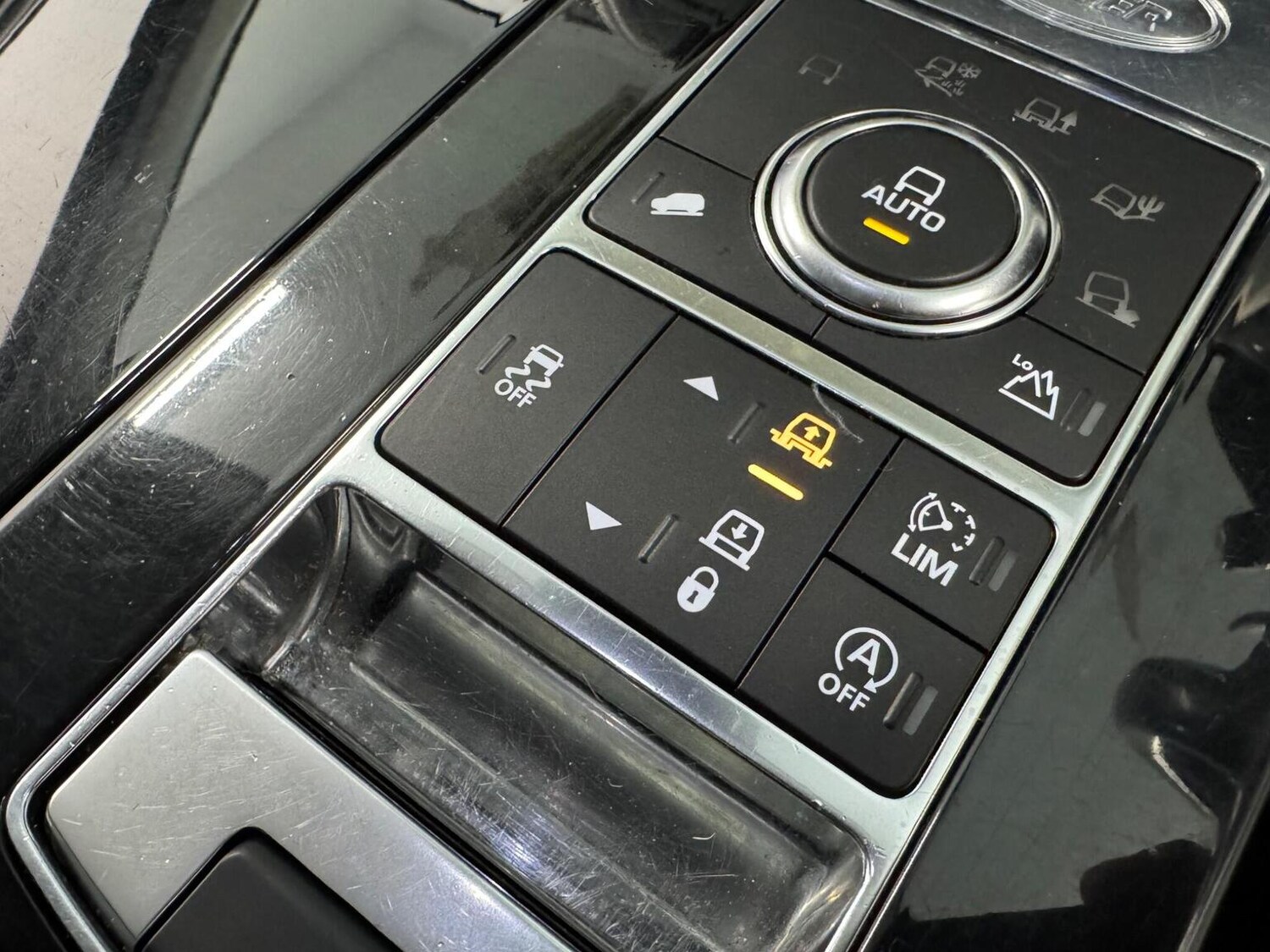 Used Land Rover Discovery 2017 for sale - 77915705: Photo 49