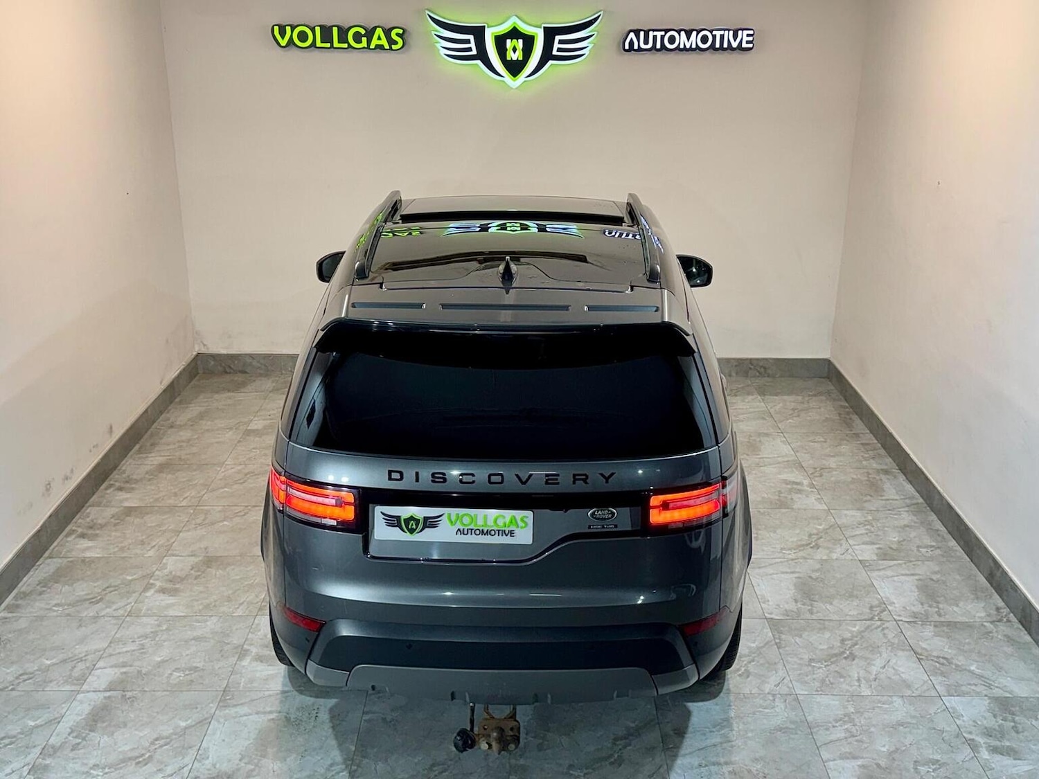 Used Land Rover Discovery 2017 for sale - 77915705: Photo 5