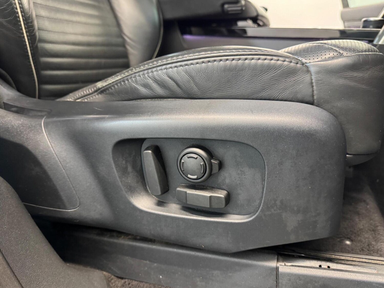 Used Land Rover Discovery 2017 for sale - 77915705: Photo 52