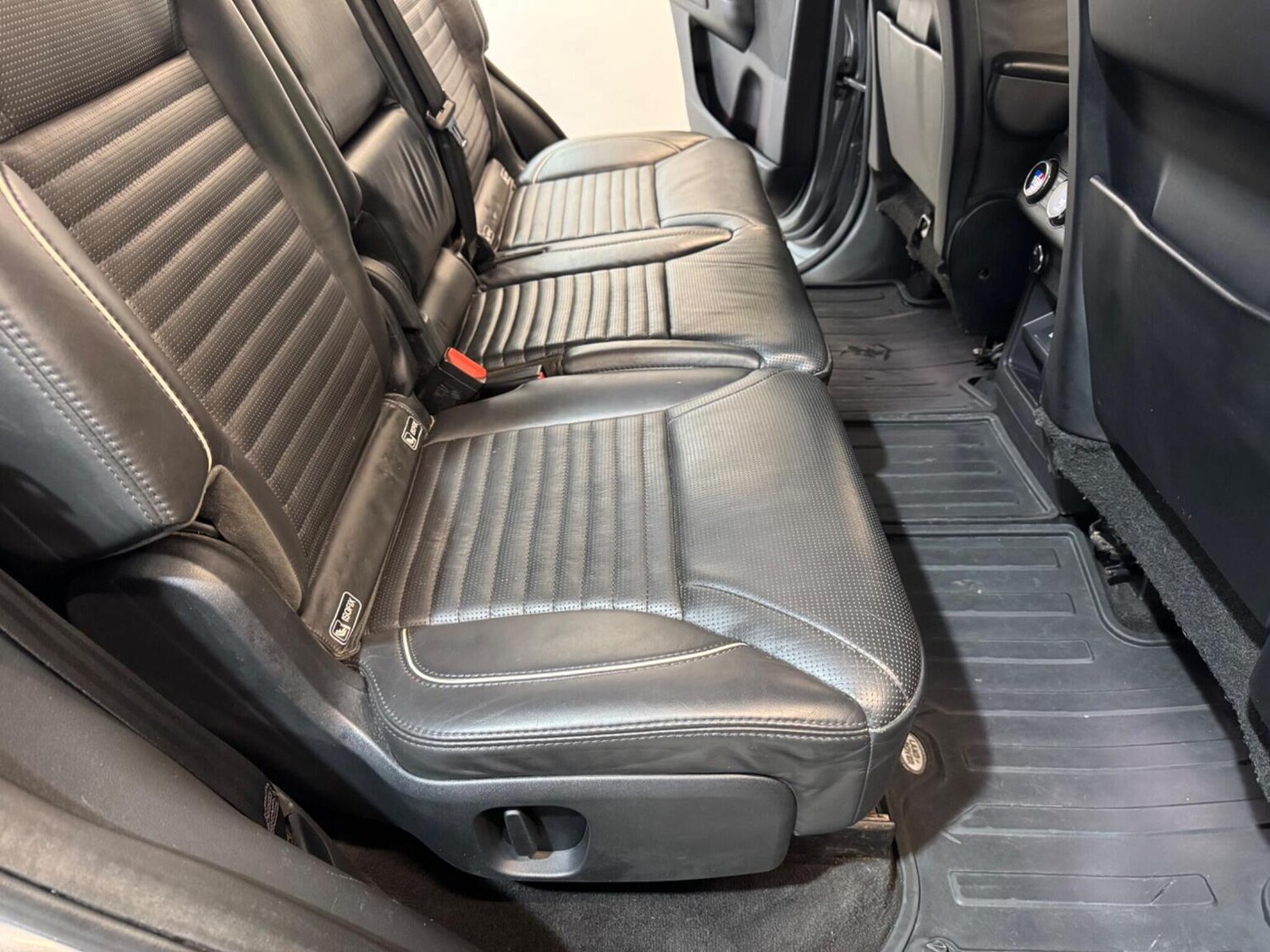 Used Land Rover Discovery 2017 for sale - 77915705: Photo 65