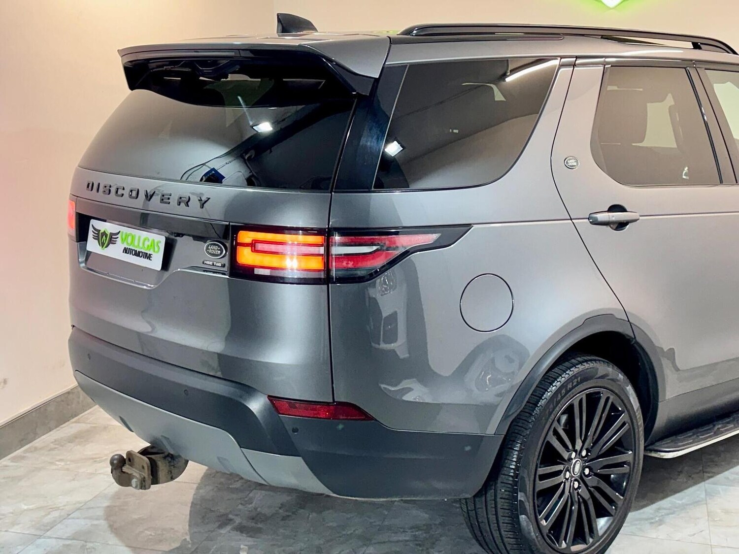 Used Land Rover Discovery 2017 for sale - 77915705: Photo 87