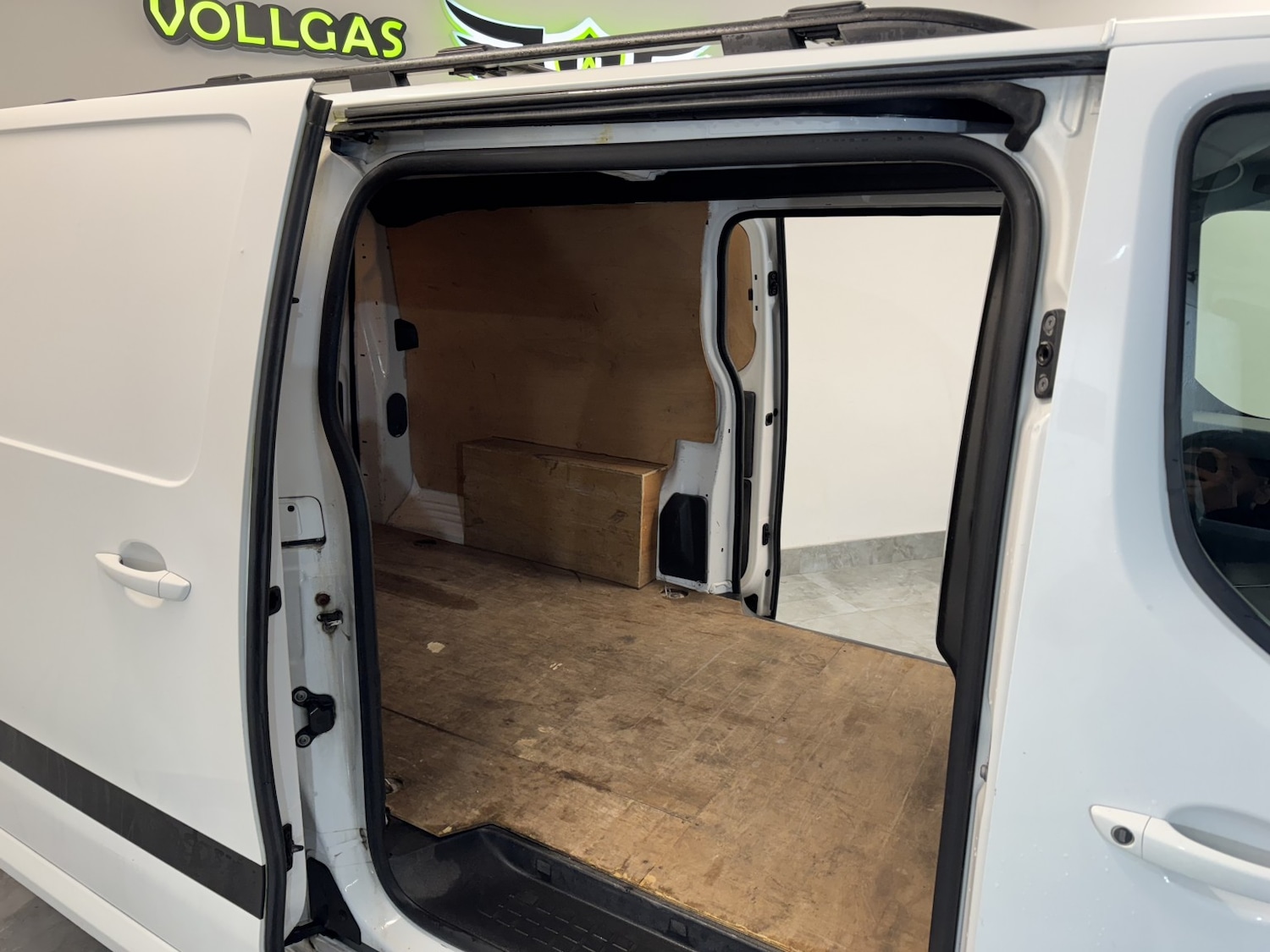 Used Vauxhall Vivaro 2021 for sale - 77282697: Photo 42