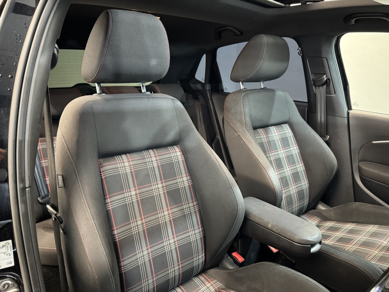 Used Volkswagen Polo 2017 for sale - 77296850: Photo 12