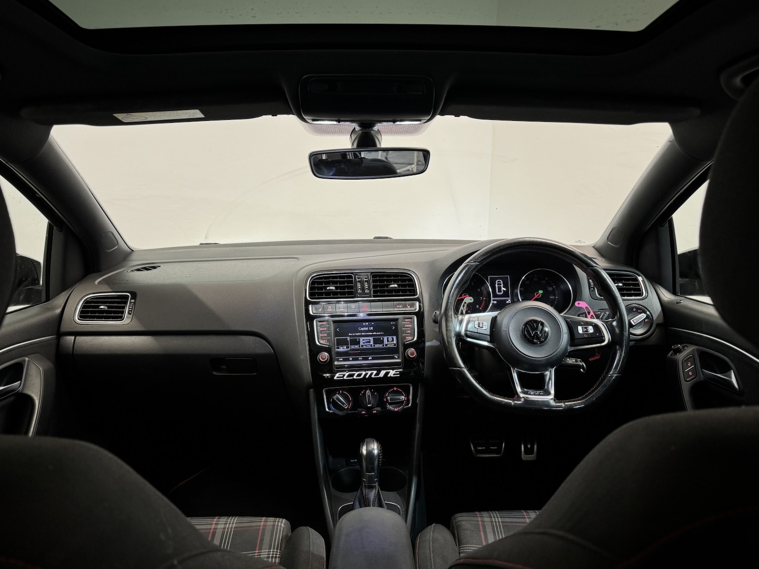 Used Volkswagen Polo 2017 for sale - 77296850: Photo 19