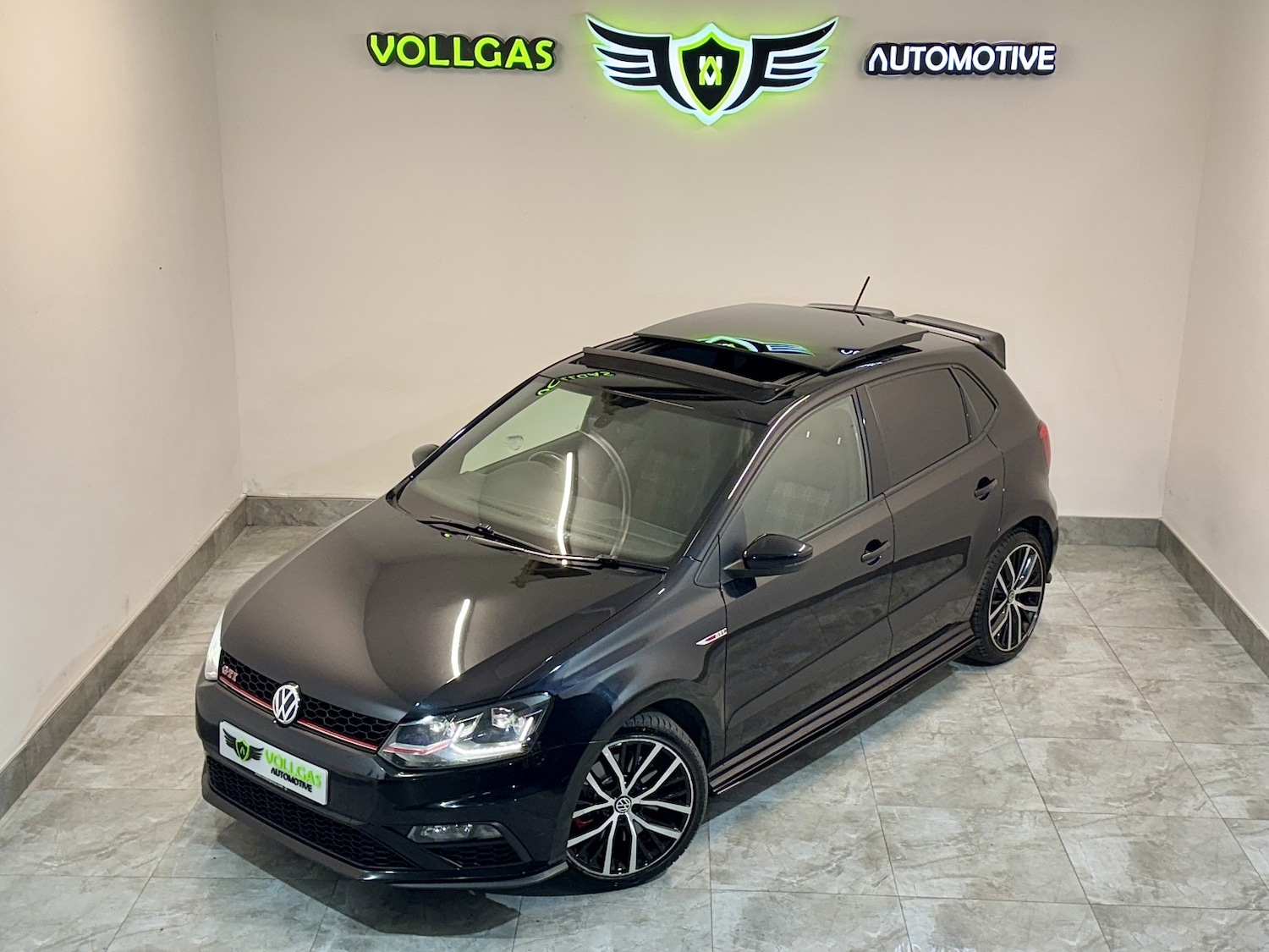 Used Volkswagen Polo 2017 for sale - 77296850: Photo 3