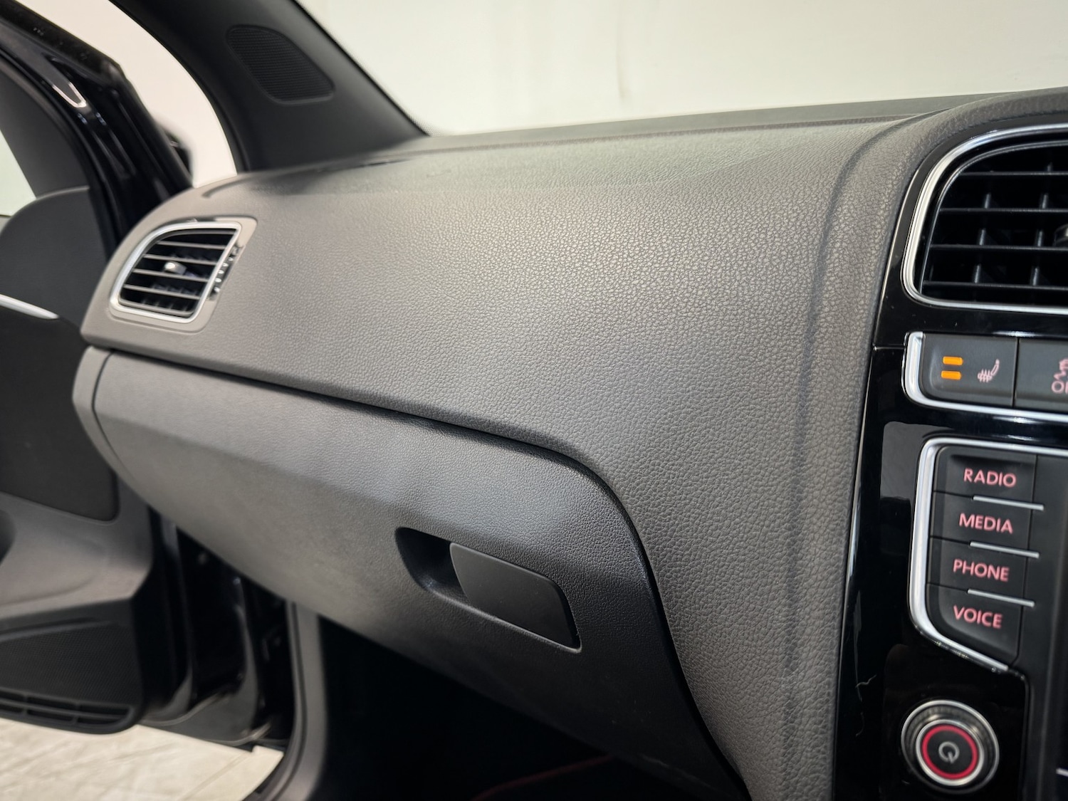 Used Volkswagen Polo 2017 for sale - 77296850: Photo 36