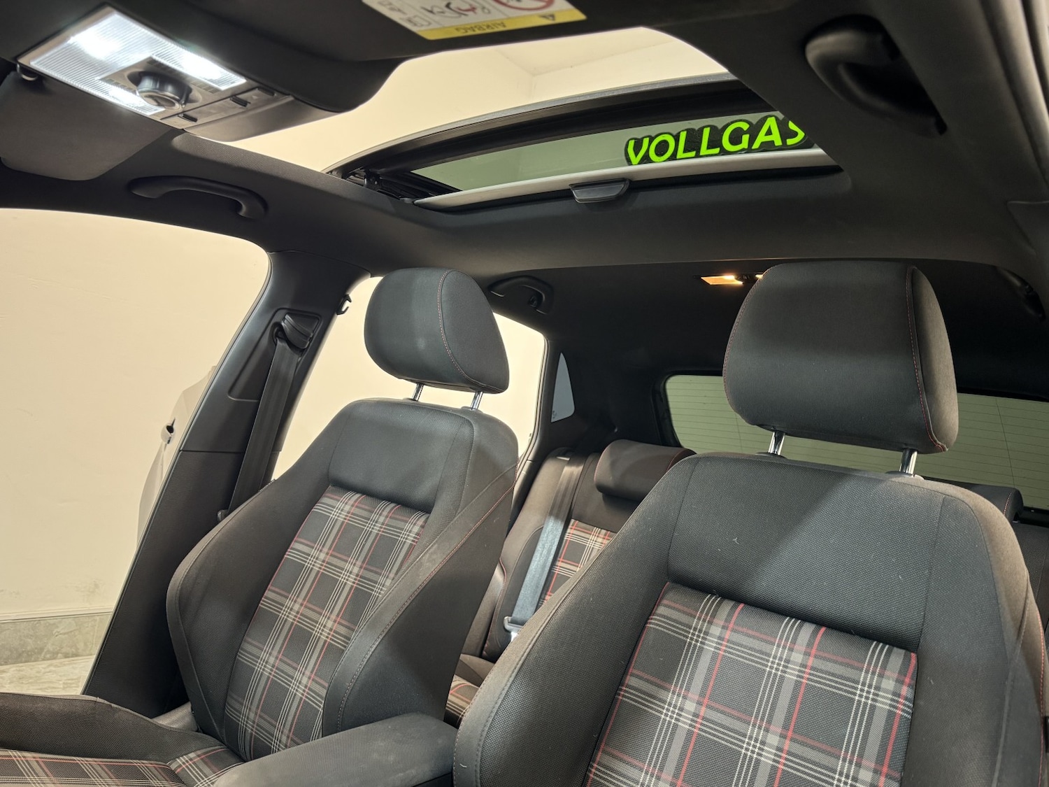 Used Volkswagen Polo 2017 for sale - 77296850: Photo 42