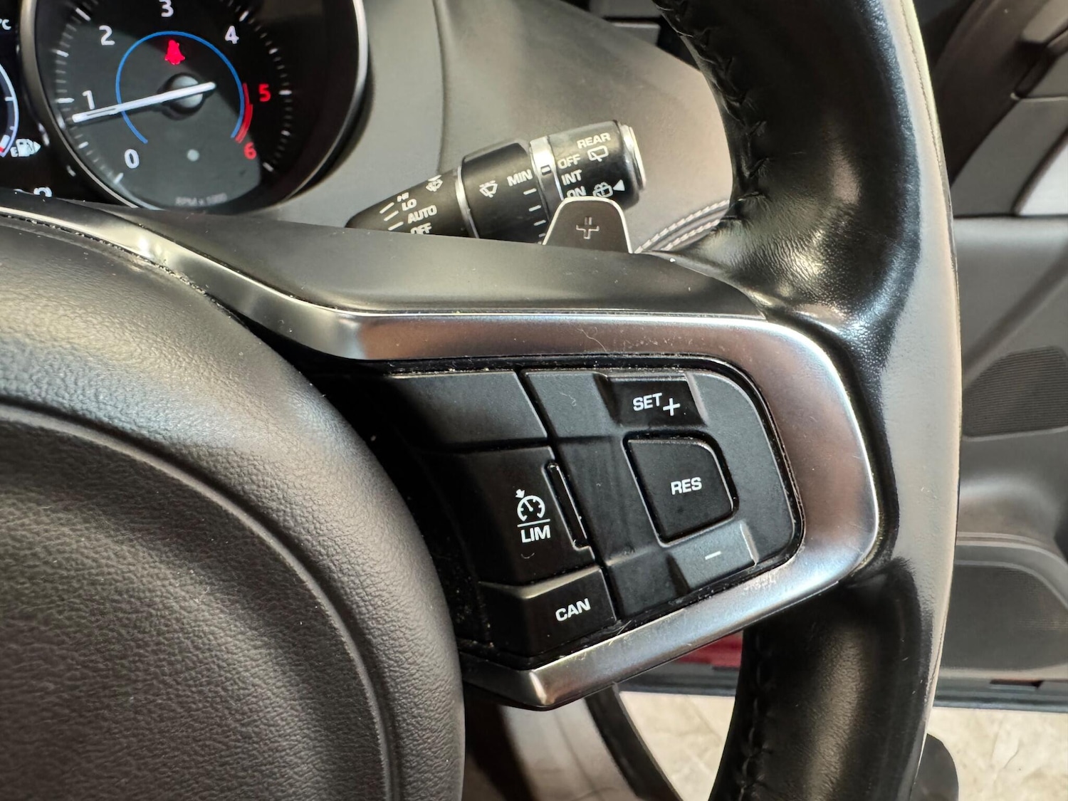 Used Jaguar F-Pace for sale - 76727526: Photo 29