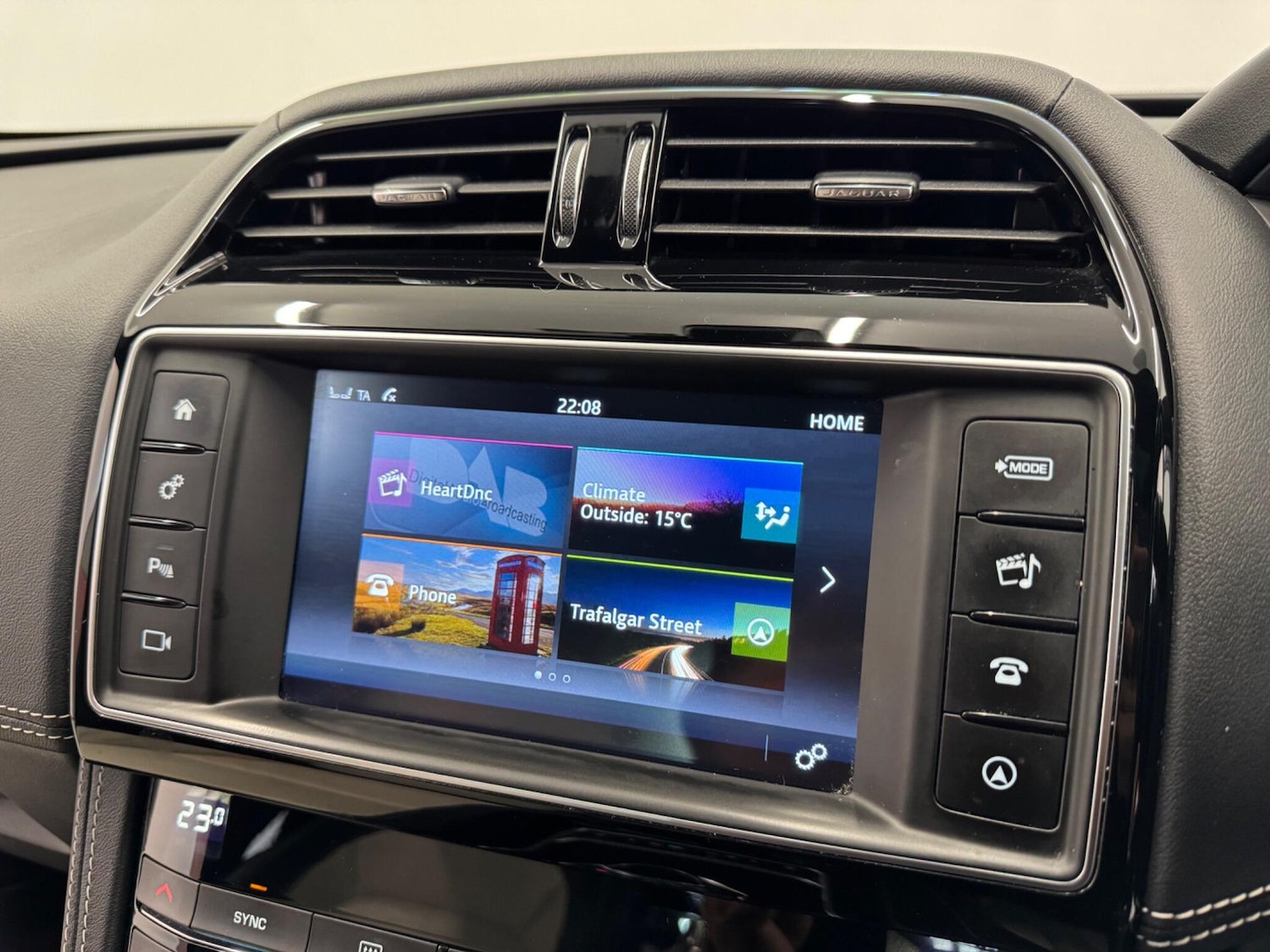 Used Jaguar F-Pace for sale - 76727526: Photo 30