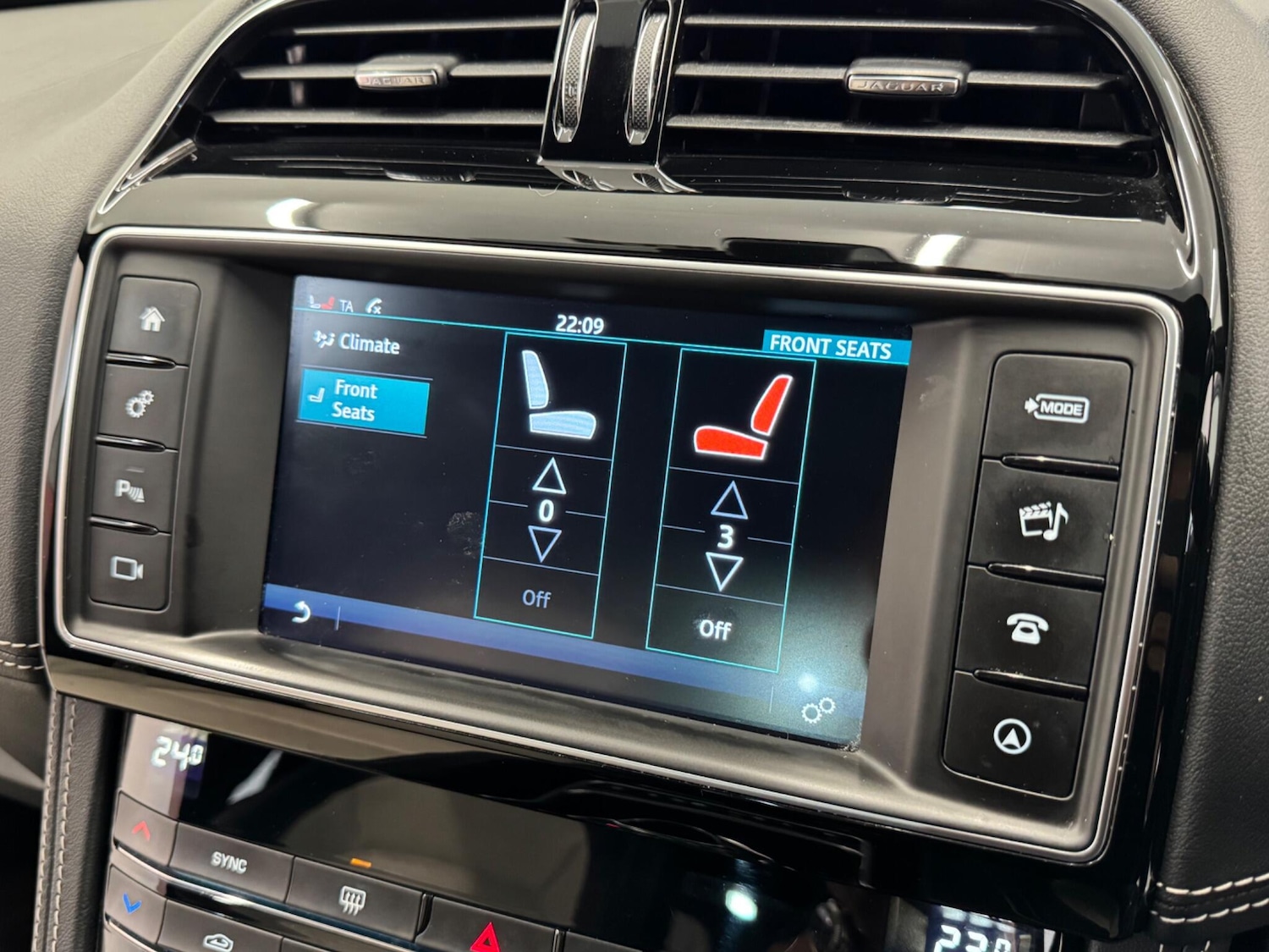 Used Jaguar F-Pace for sale - 76727526: Photo 34