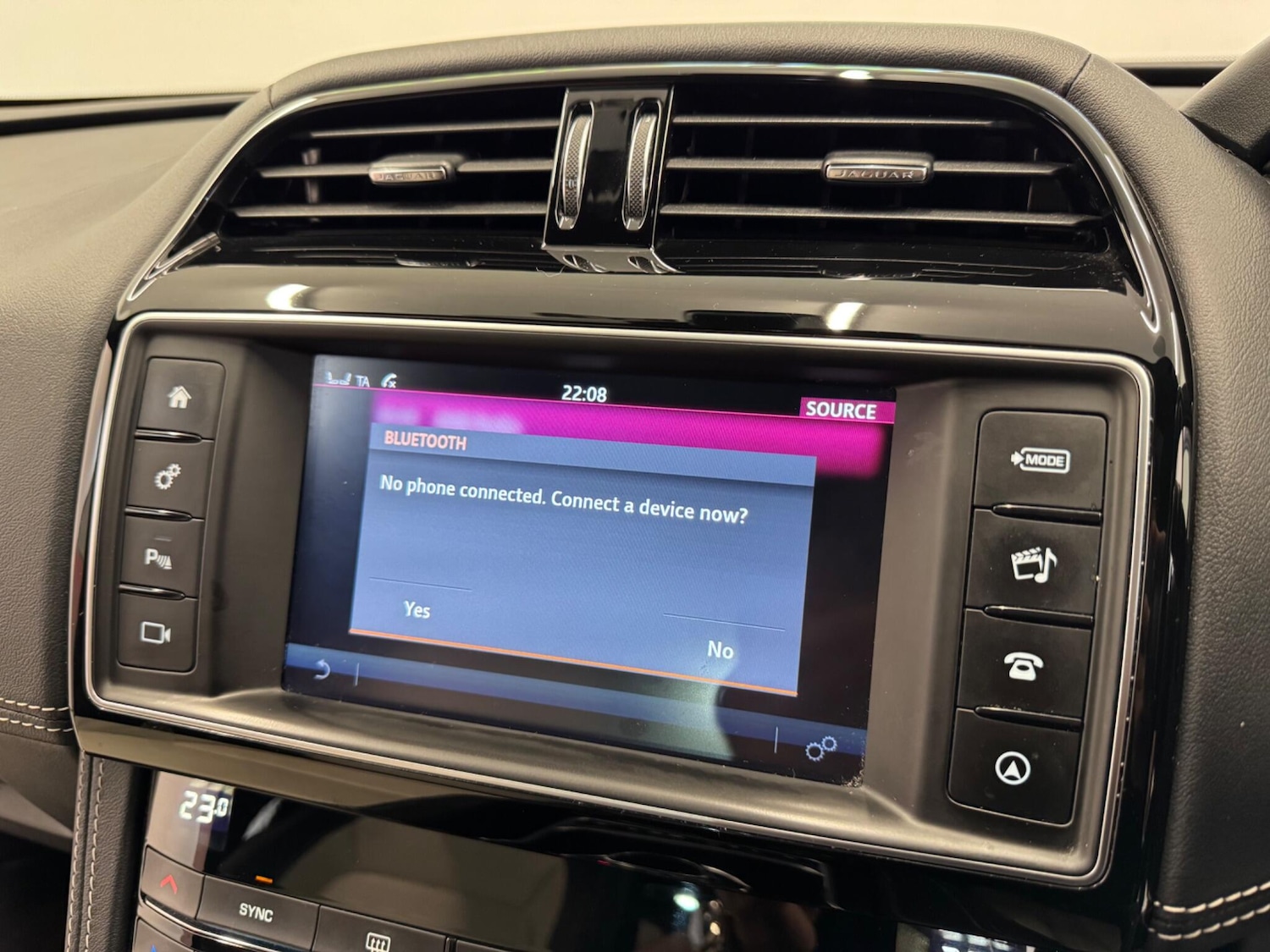 Used Jaguar F-Pace for sale - 76727526: Photo 36