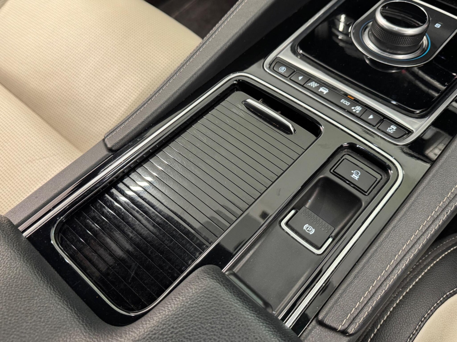 Used Jaguar F-Pace for sale - 76727526: Photo 43