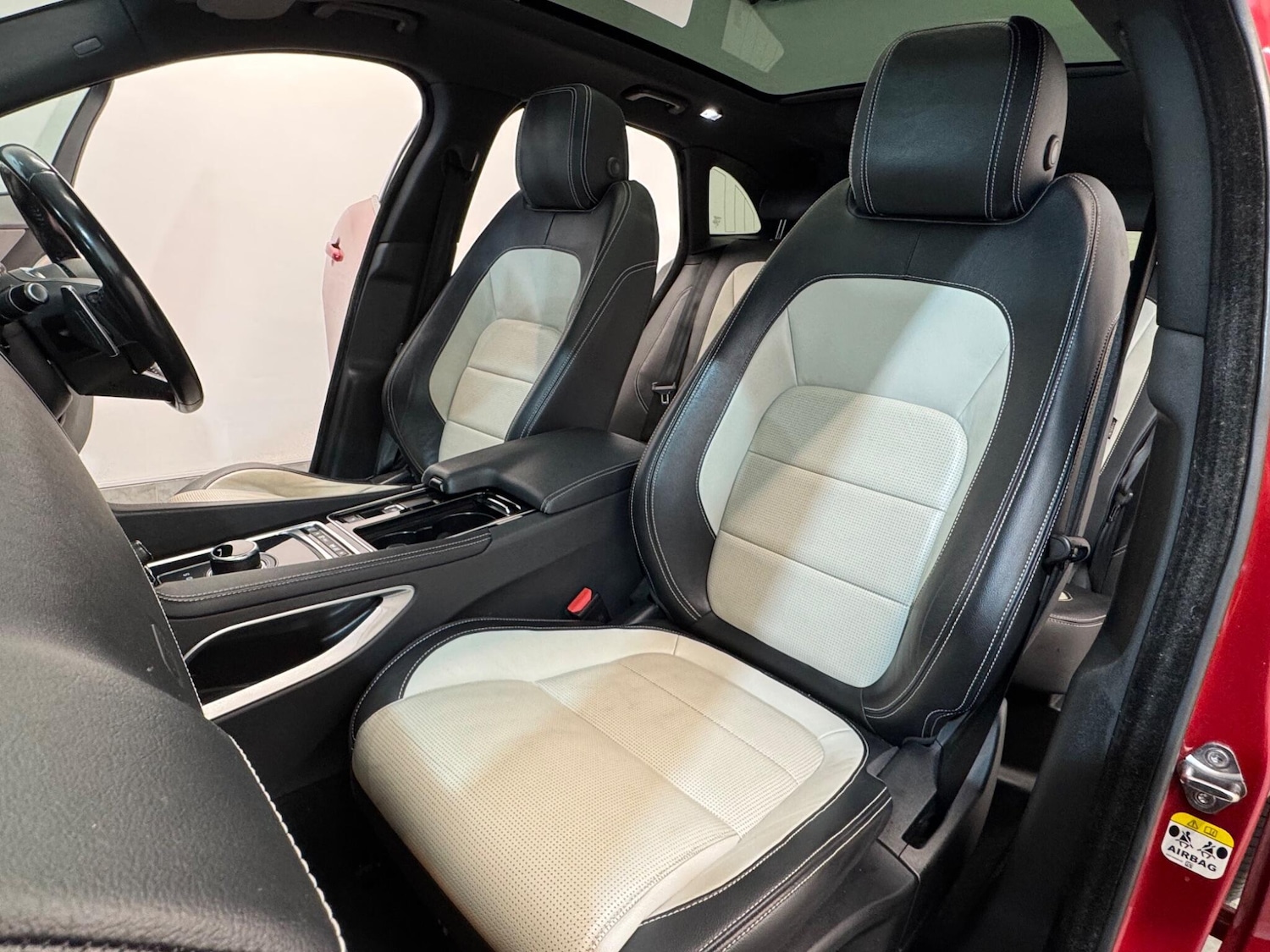 Used Jaguar F-Pace for sale - 76727526: Photo 48