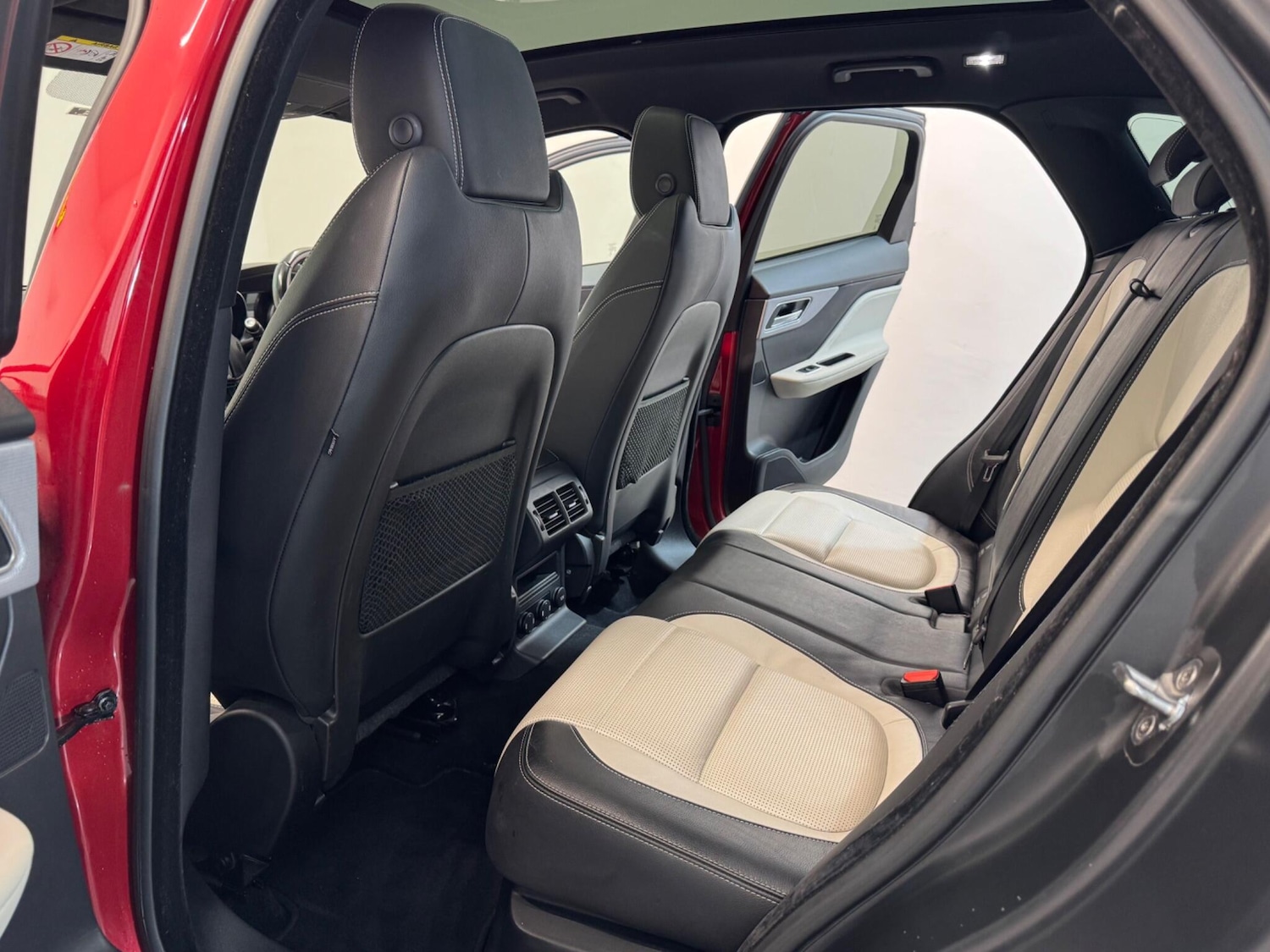 Used Jaguar F-Pace for sale - 76727526: Photo 51