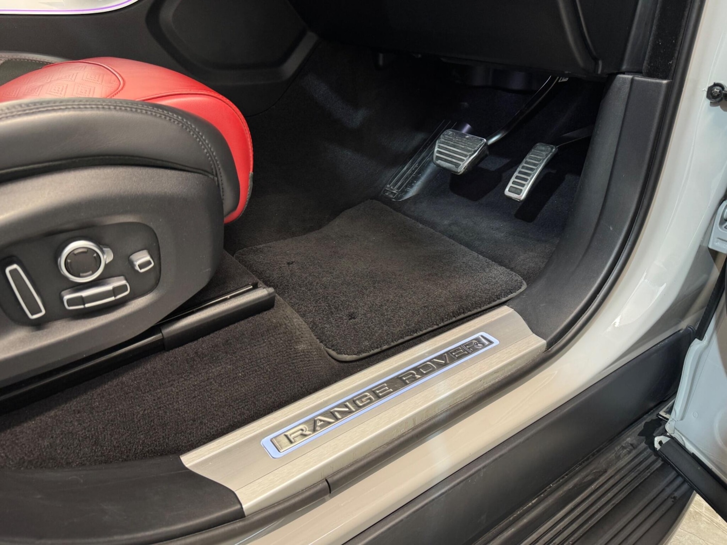 Used Land Rover Range Rover Sport for sale - 76727602: Photo 29