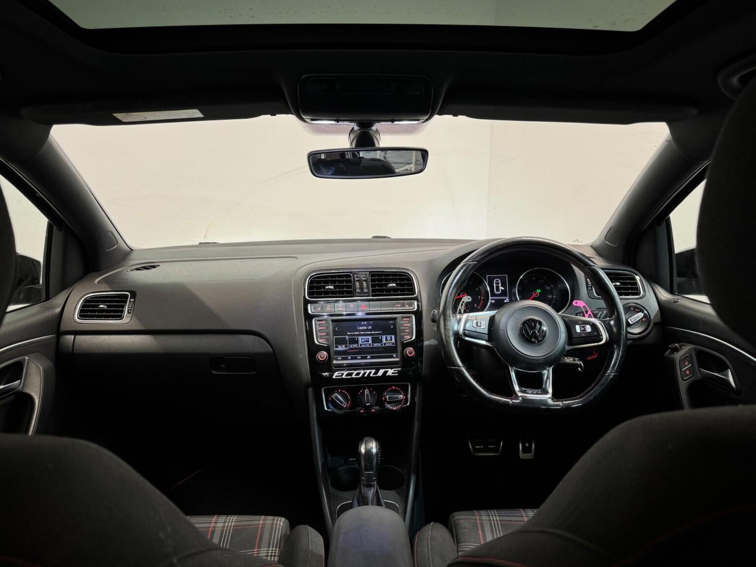 Used Volkswagen Polo 2017 for sale - 77350104: Photo 19