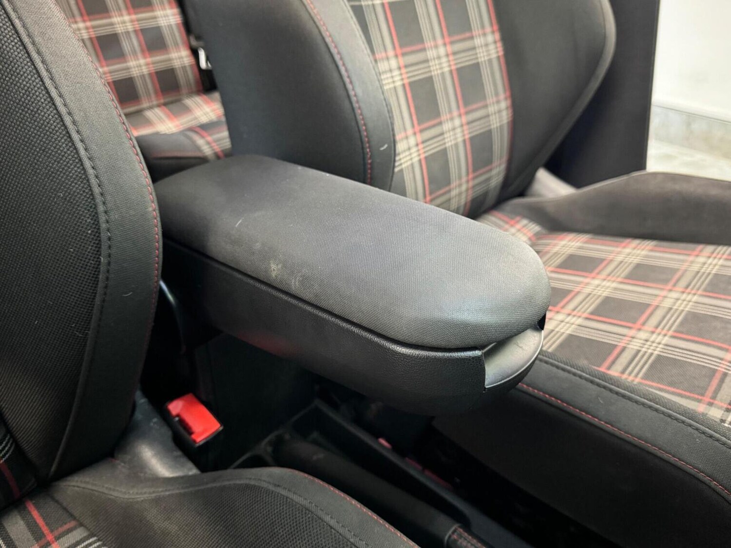 Used Volkswagen Polo 2017 for sale - 77350104: Photo 40