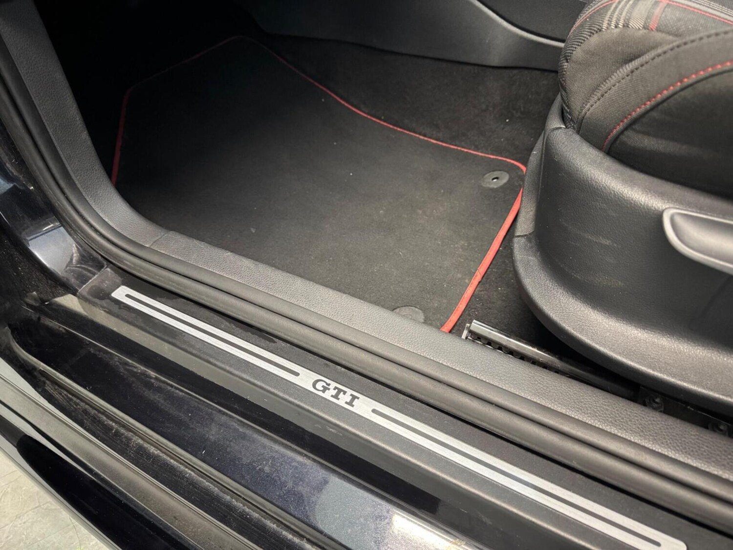 Used Volkswagen Polo 2017 for sale - 77350104: Photo 41