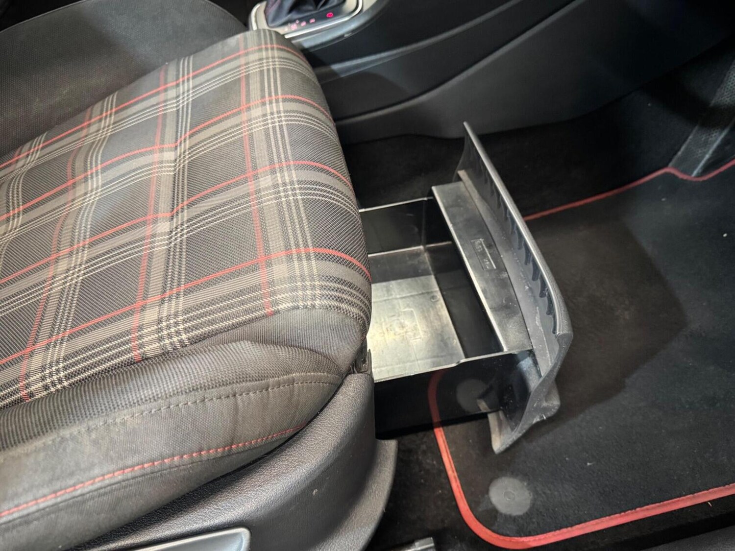 Used Volkswagen Polo 2017 for sale - 77350104: Photo 45