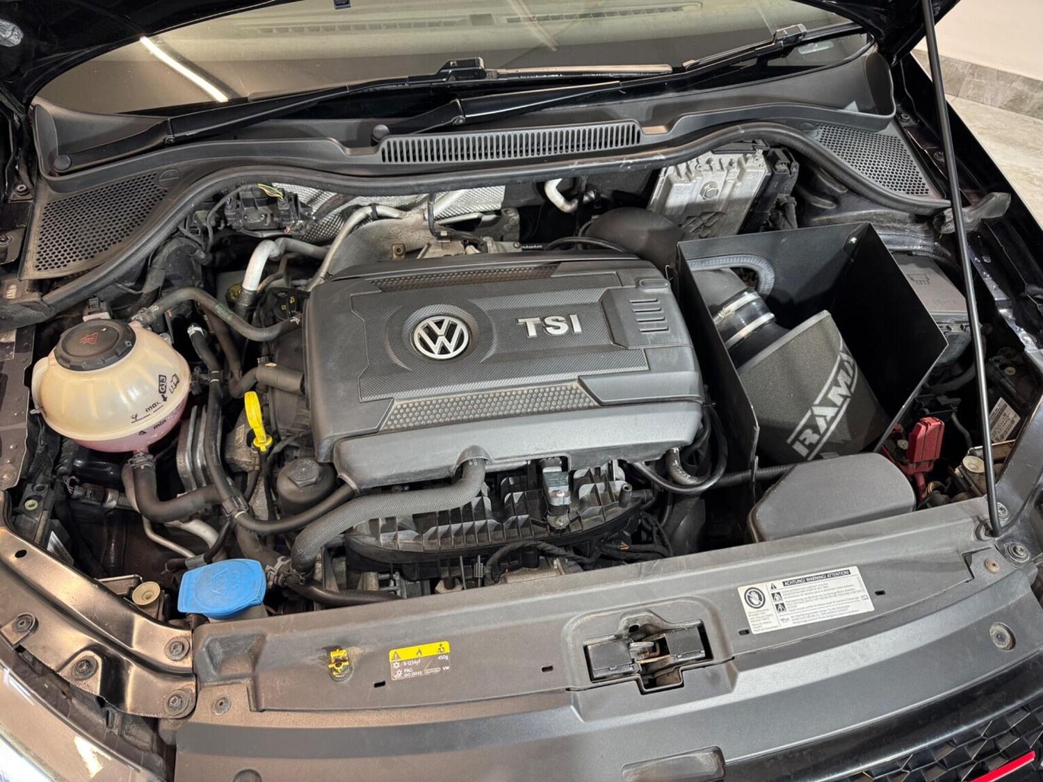 Used Volkswagen Polo 2017 for sale - 77350104: Photo 47