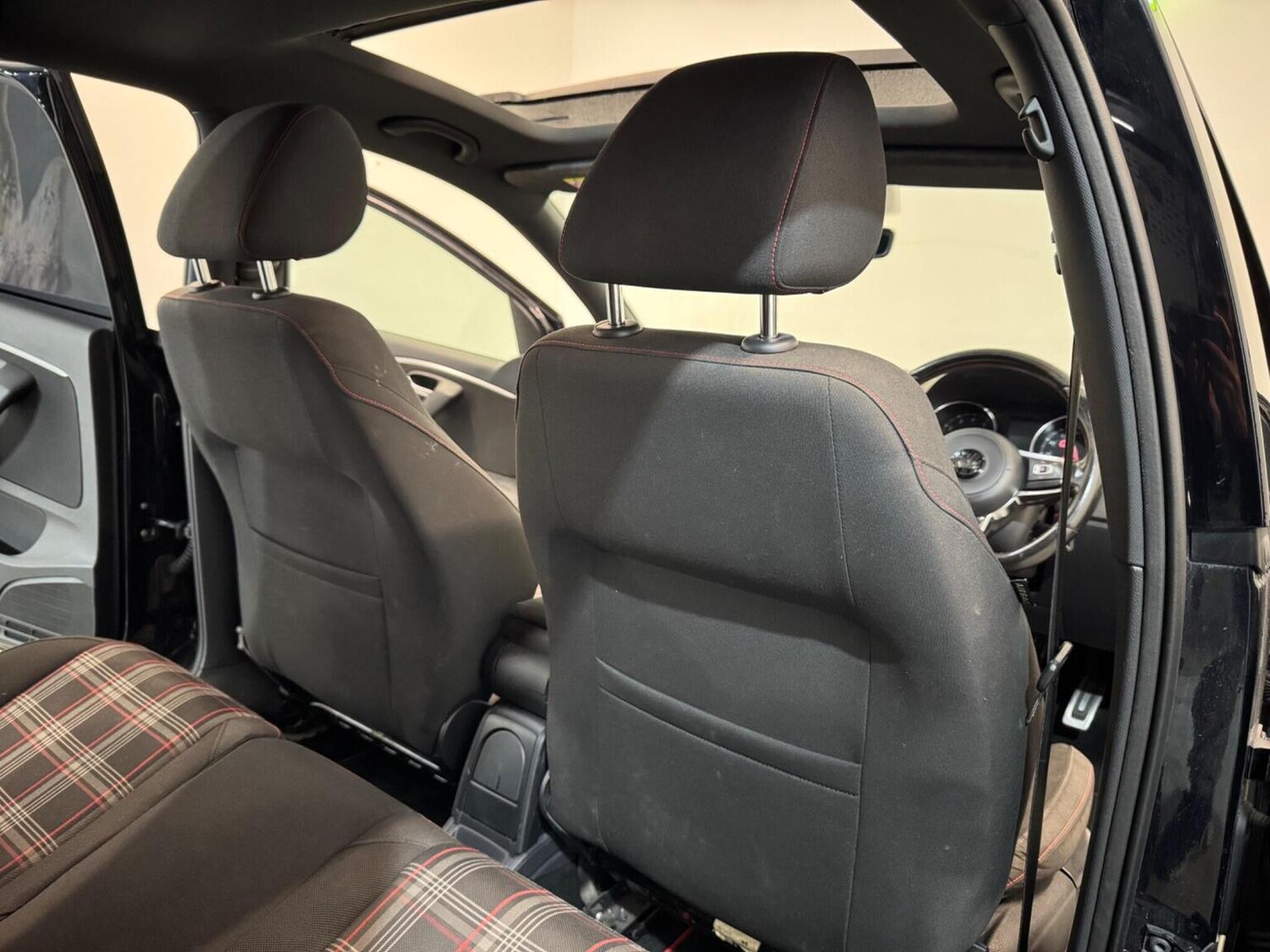 Used Volkswagen Polo 2017 for sale - 77350104: Photo 49