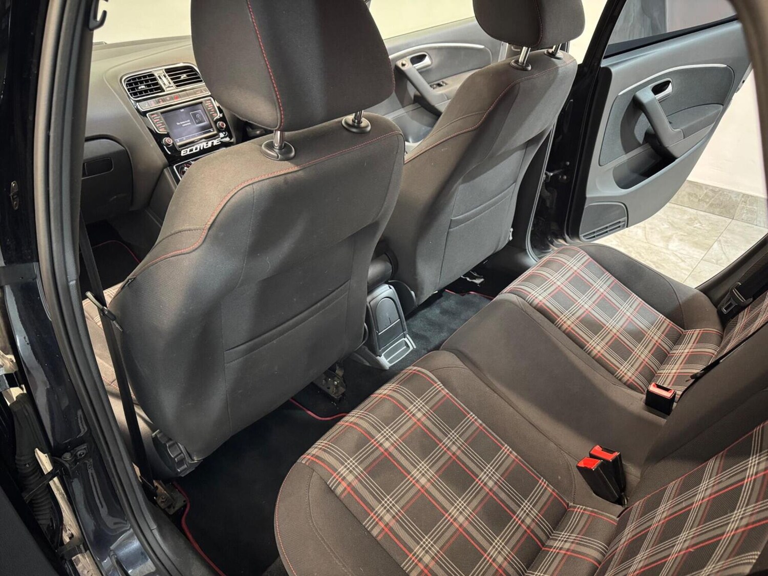 Used Volkswagen Polo 2017 for sale - 77350104: Photo 51