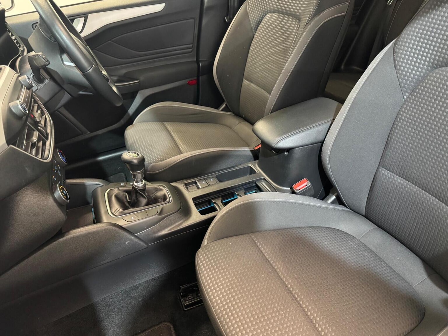 Used Ford Focus 2020 for sale - 77063506: Photo 21