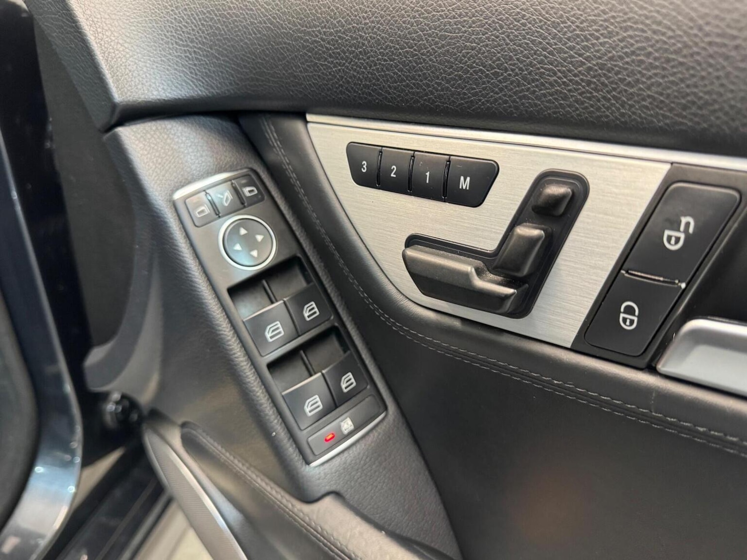 Used Mercedes-Benz C Class 2013 for sale - 77398388: Photo 29