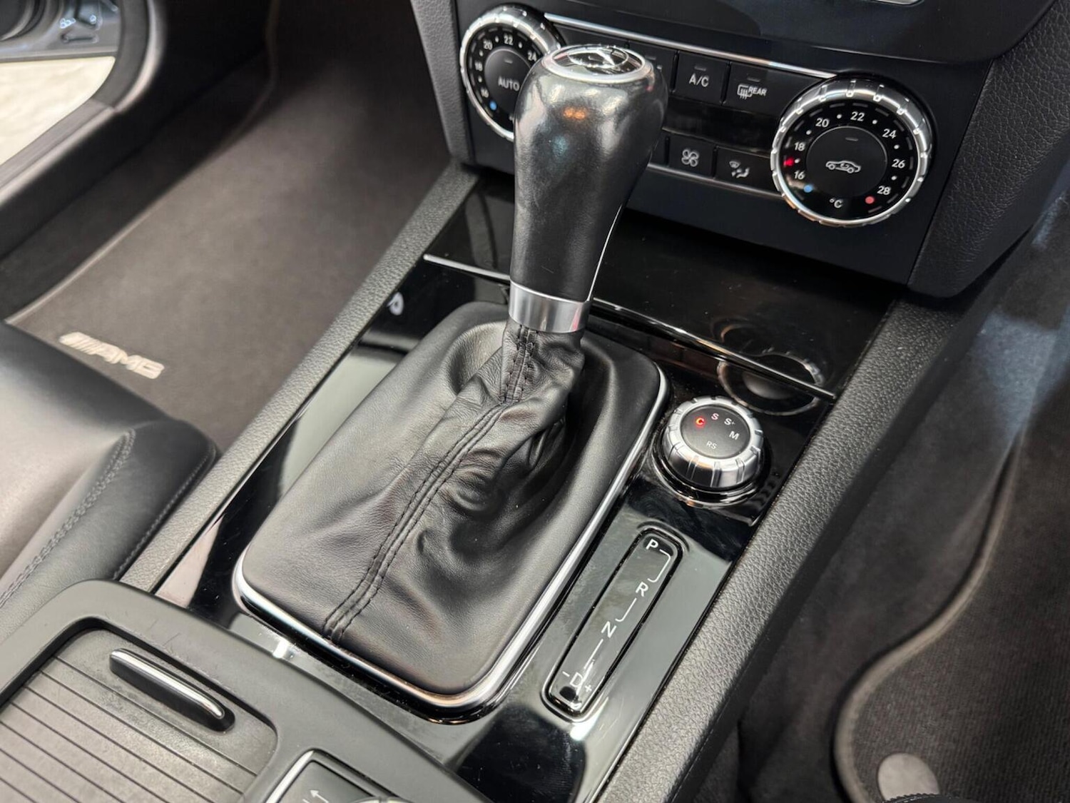 Used Mercedes-Benz C Class 2013 for sale - 77398388: Photo 33