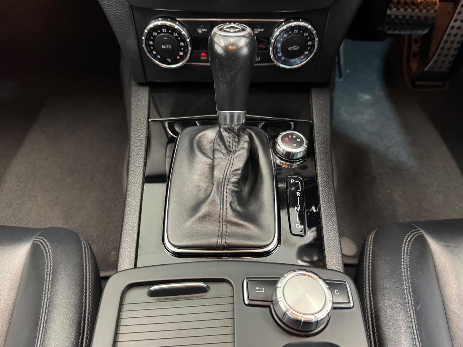 Used Mercedes-Benz C Class 2013 for sale - 77398388: Photo 44