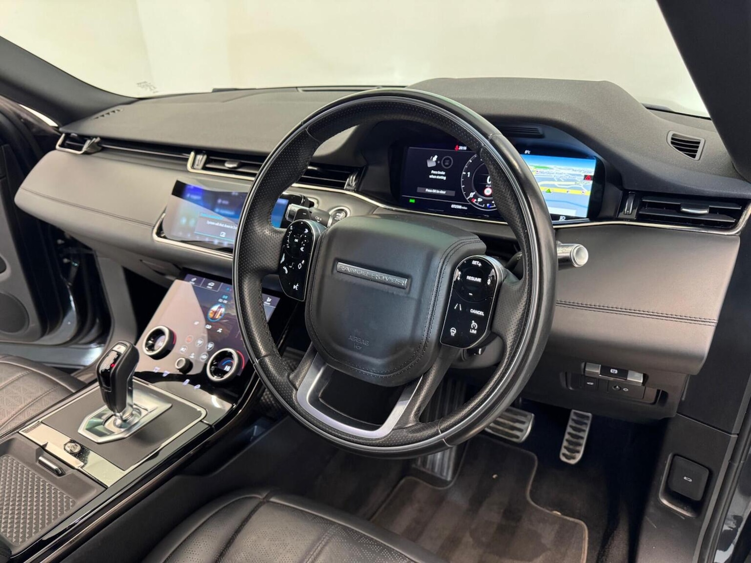 Used Land Rover Range Rover Evoque 2019 for sale - 78162178: Photo 11