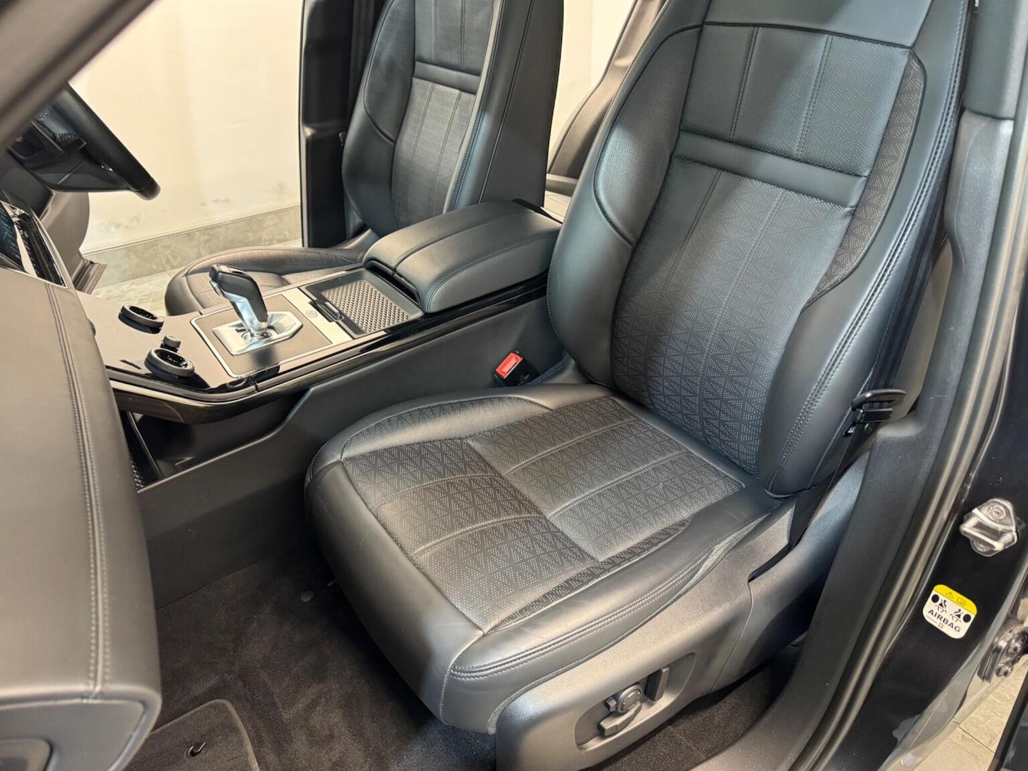 Used Land Rover Range Rover Evoque 2019 for sale - 78162178: Photo 30