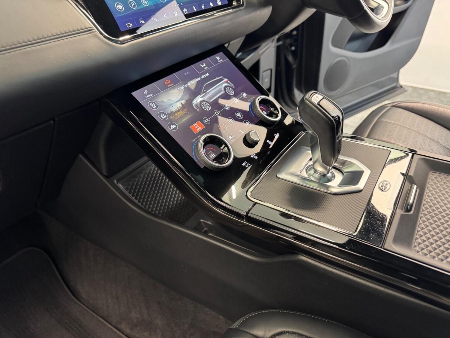 Used Land Rover Range Rover Evoque 2019 for sale - 78162178: Photo 38