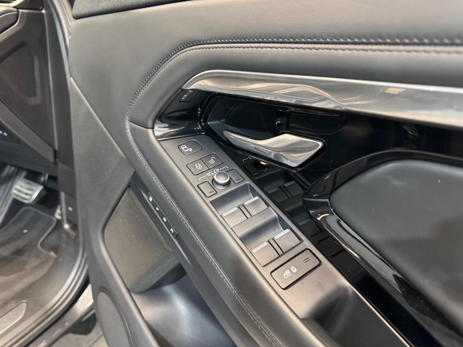 Used Land Rover Range Rover Evoque 2019 for sale - 78162178: Photo 57