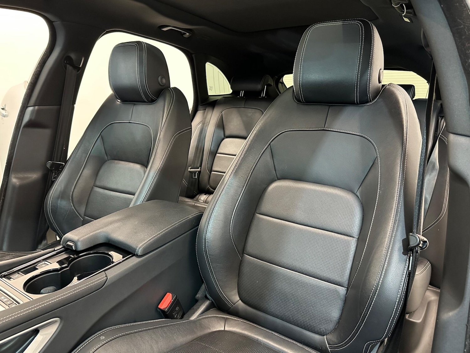 Used Jaguar F-Pace for sale - 76727528: Photo 27