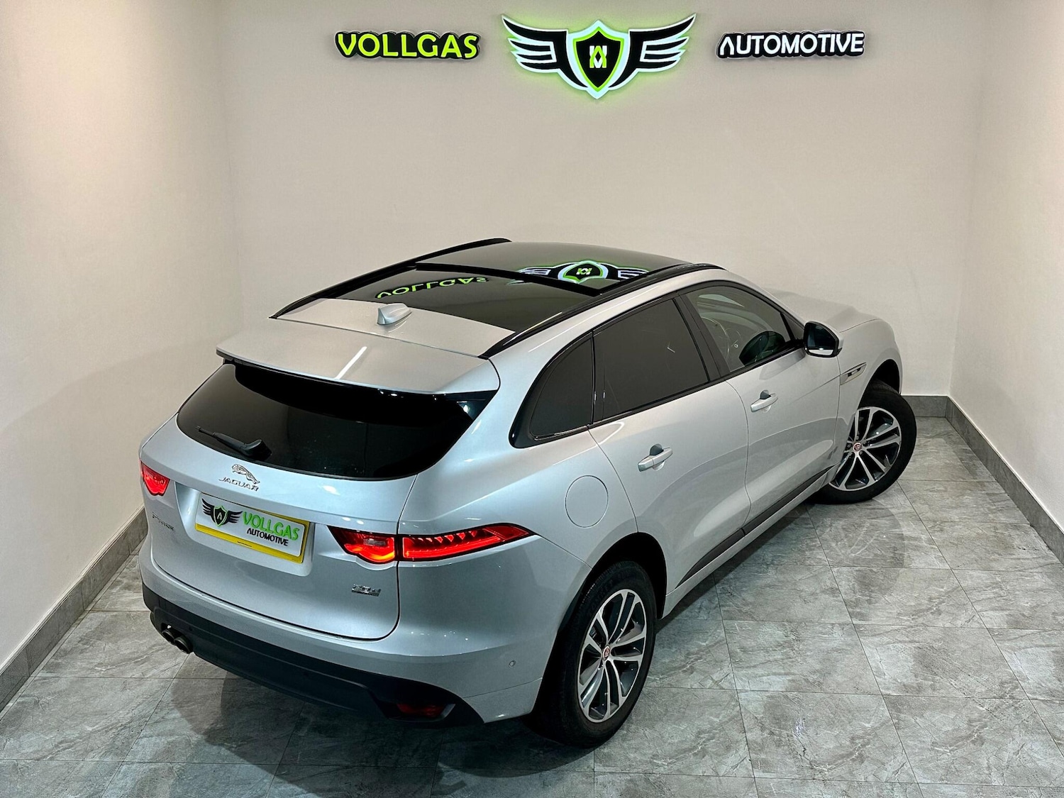 Used Jaguar F-Pace for sale - 76727528: Photo 6