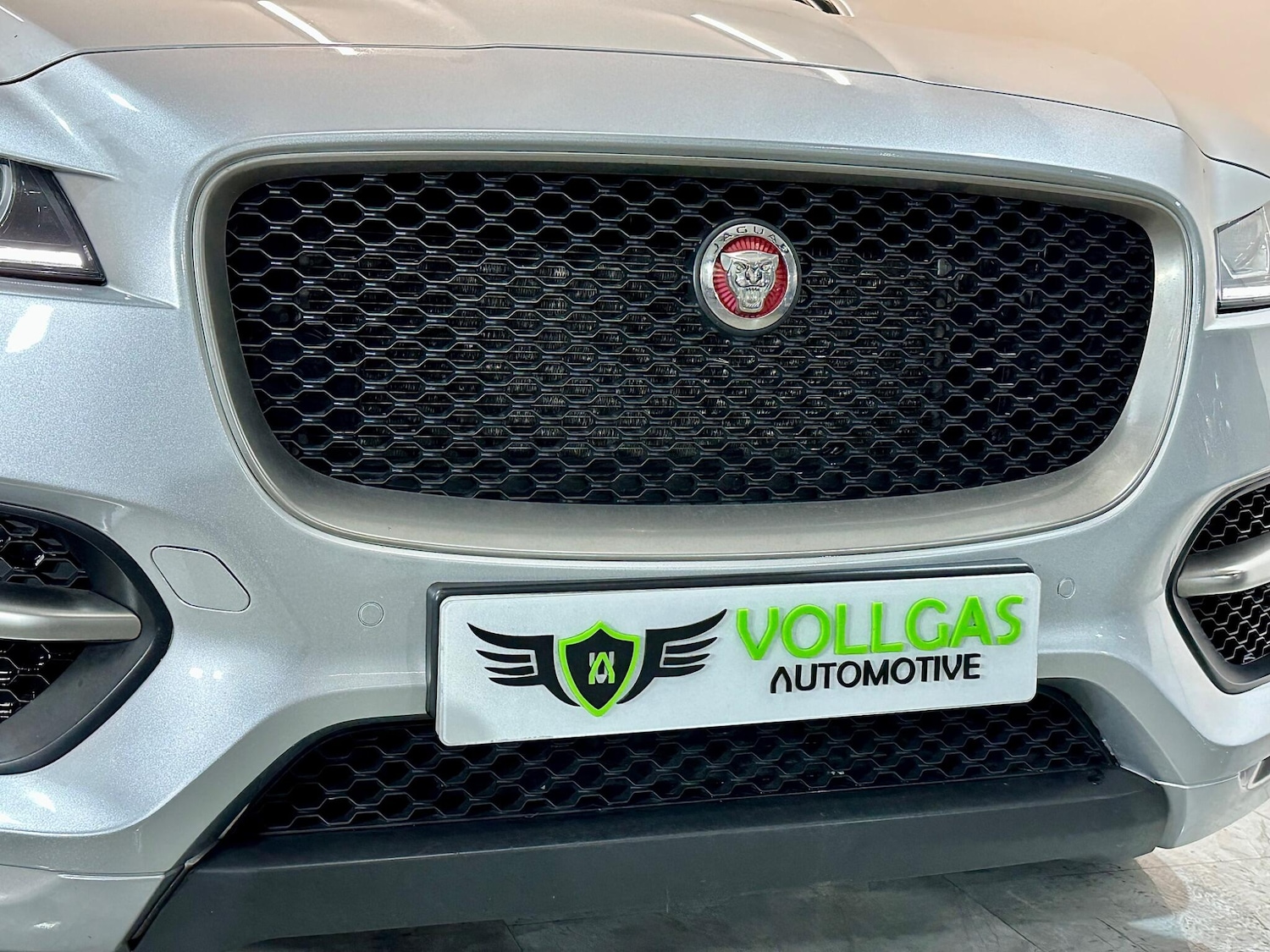 Used Jaguar F-Pace for sale - 76727528: Photo 69