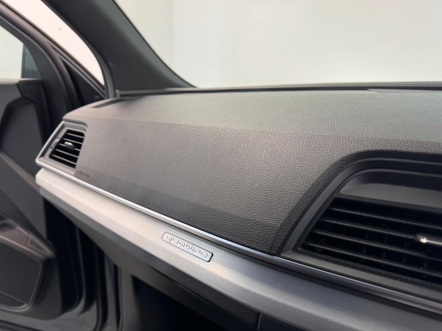 Used Audi Q5 2017 for sale - 77474818: Photo 47