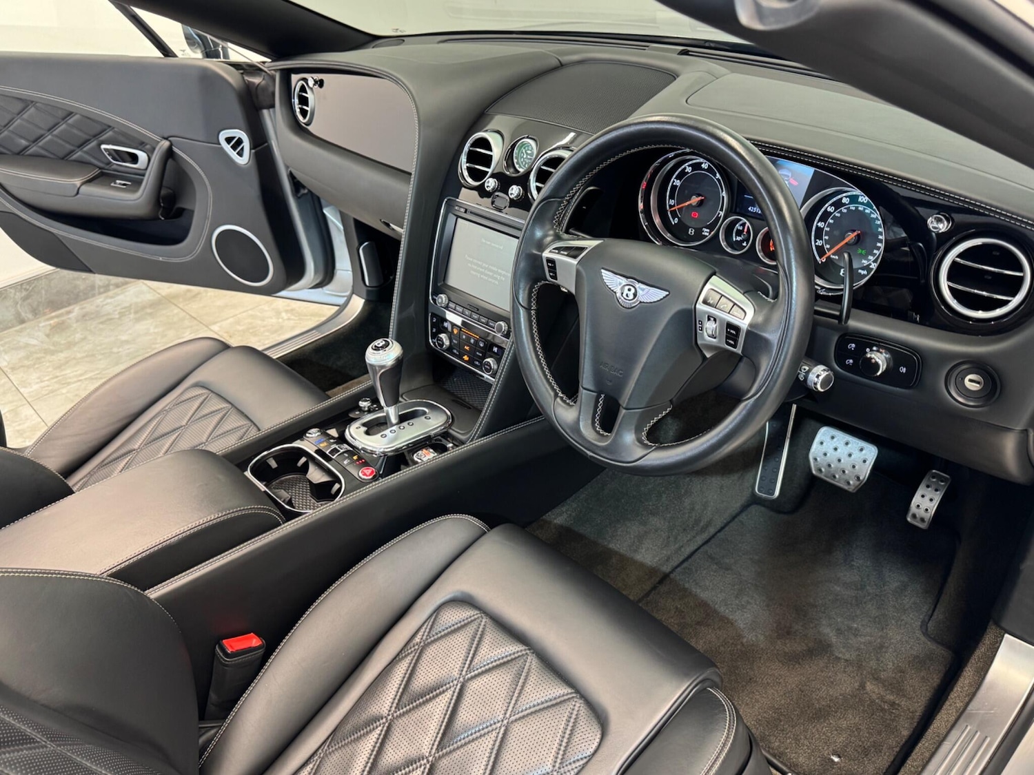 Used Bentley Continental 2015 for sale - 76370139: Photo 19