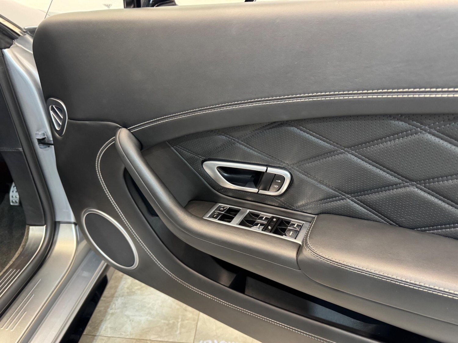 Used Bentley Continental 2015 for sale - 76370139: Photo 28