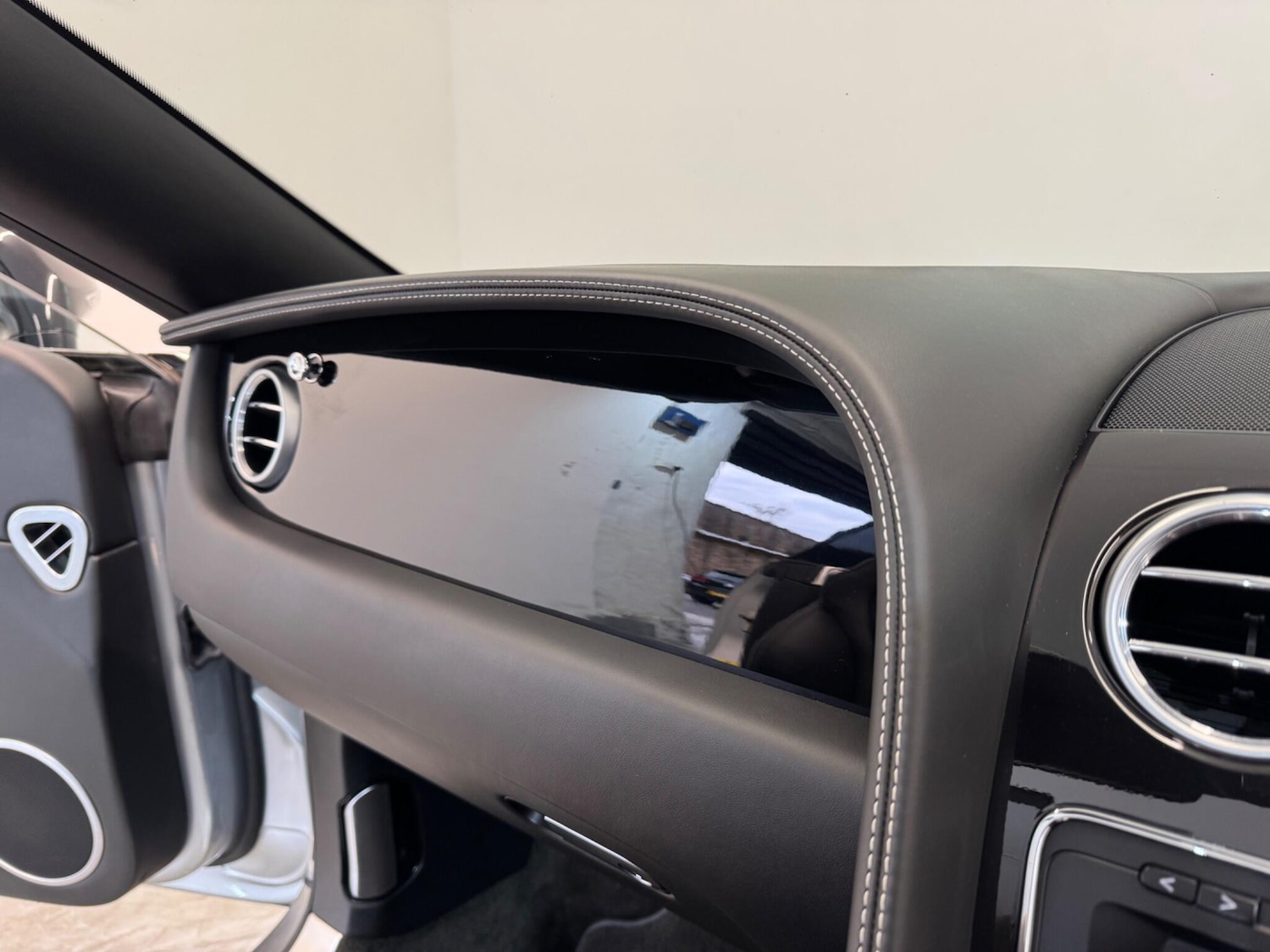 Used Bentley Continental 2015 for sale - 76370139: Photo 34