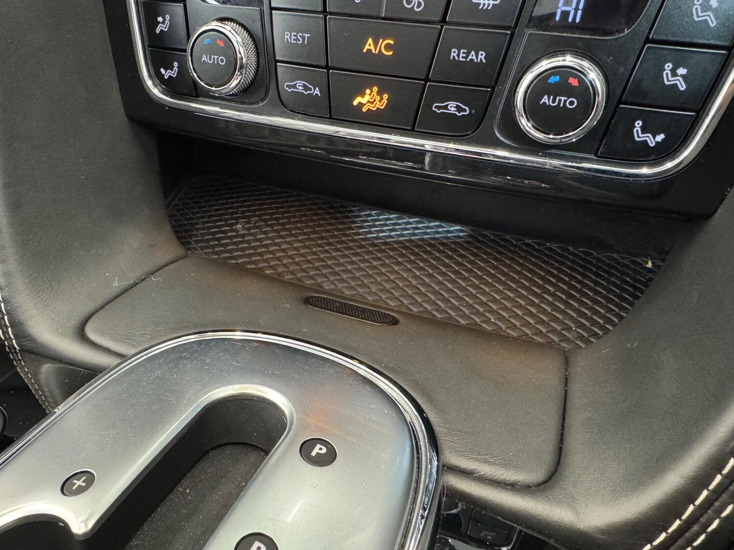 Used Bentley Continental 2015 for sale - 76370139: Photo 39