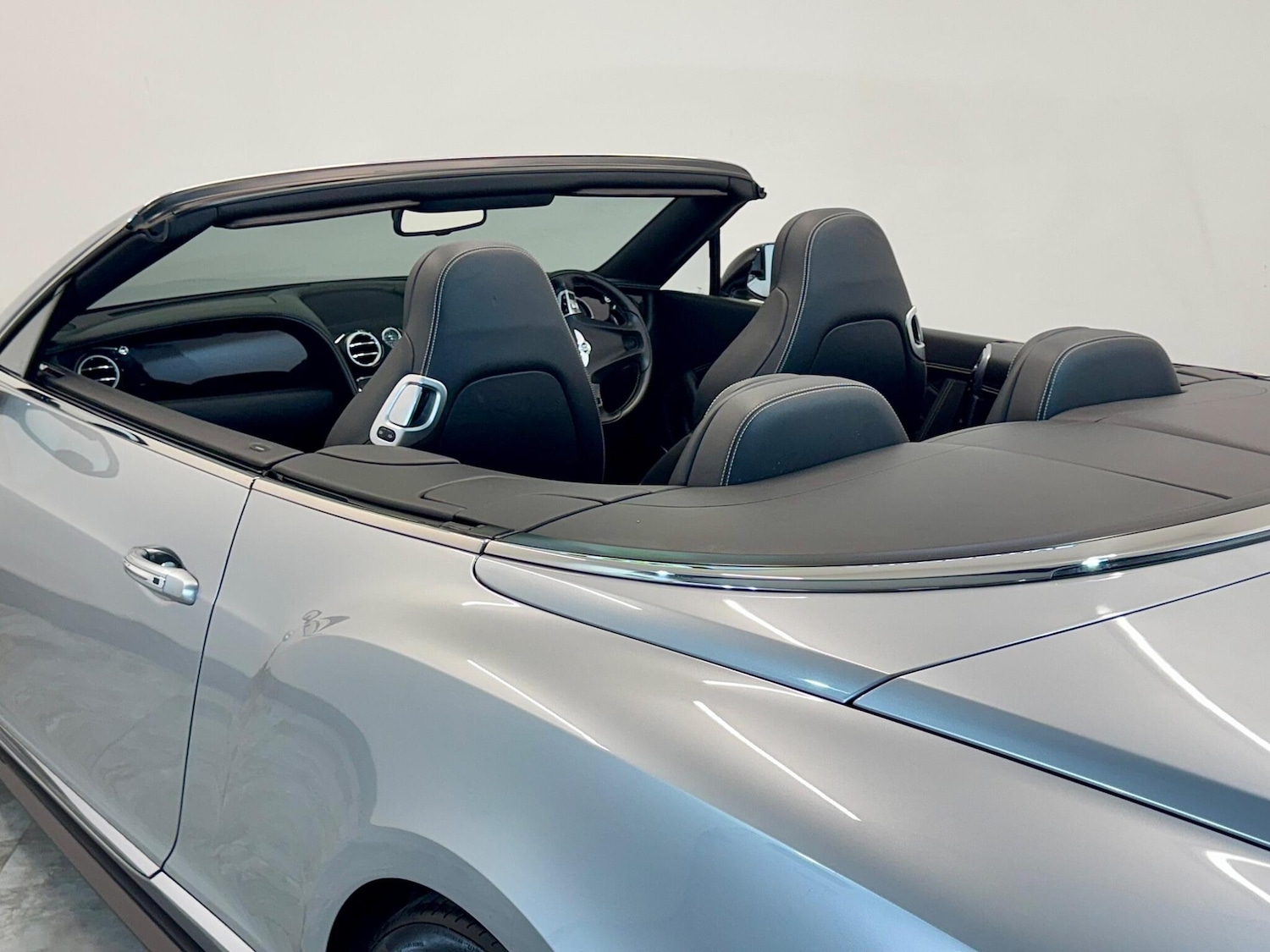 Used Bentley Continental 2015 for sale - 76370139: Photo 82