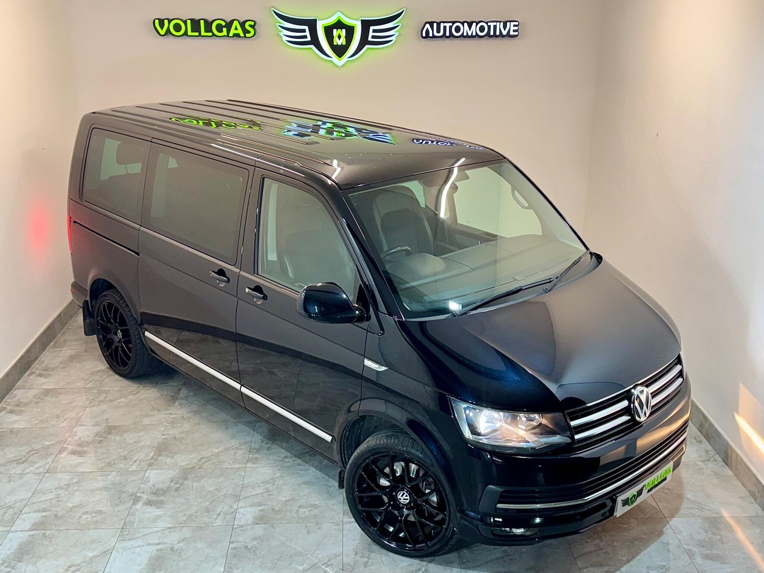 Used Volkswagen Caravelle 2016 for sale - 76592830: Photo 1