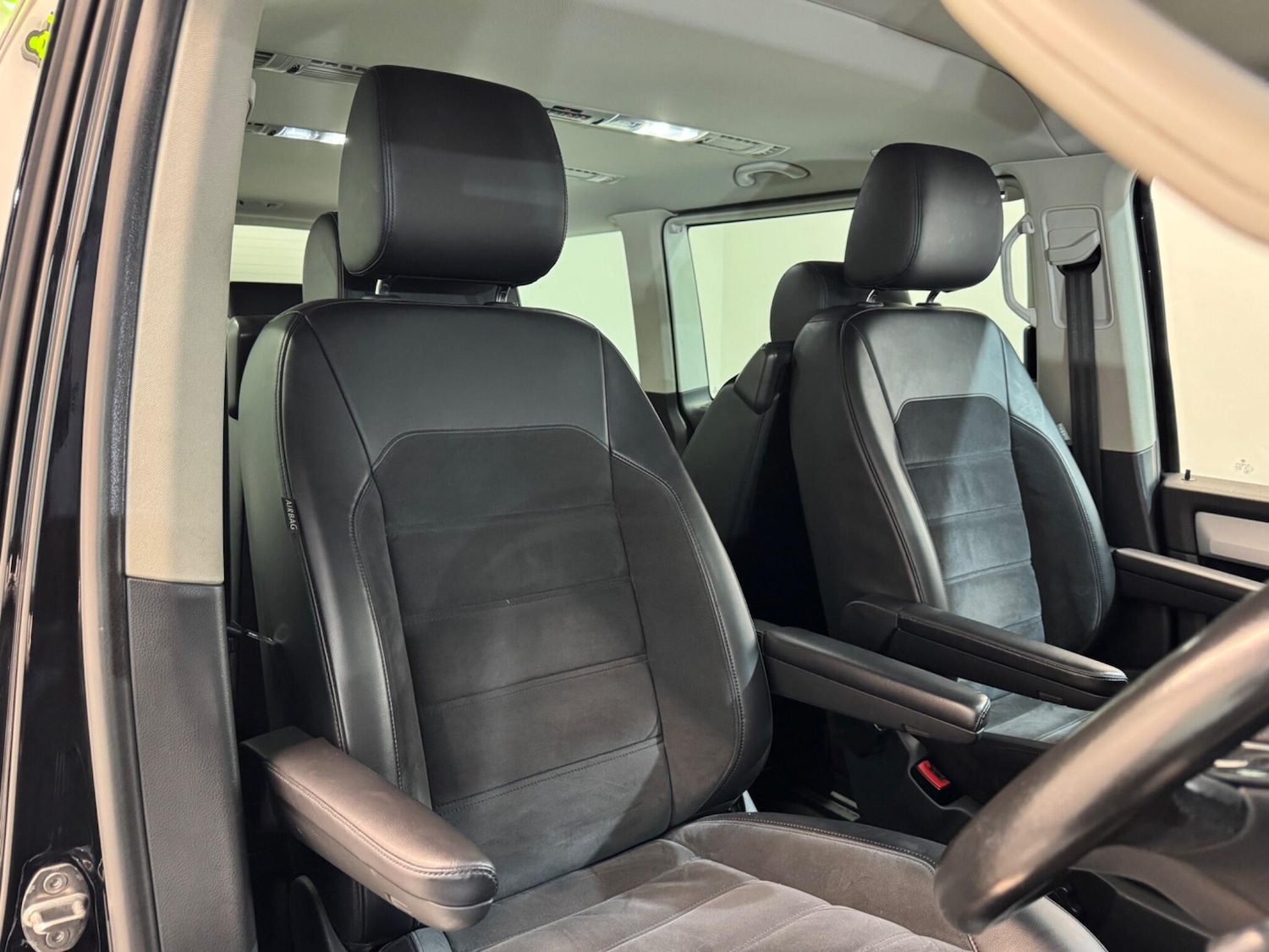 Used Volkswagen Caravelle 2016 for sale - 76592830: Photo 22