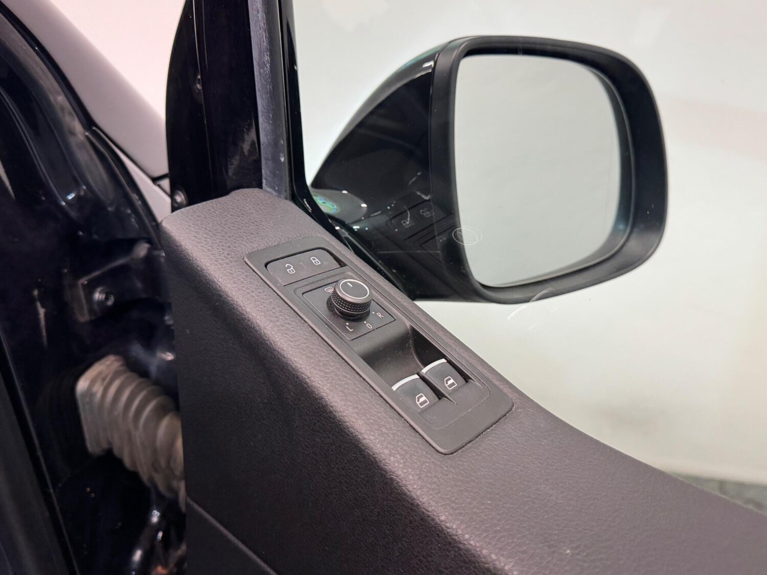 Used Volkswagen Caravelle 2016 for sale - 76592830: Photo 26